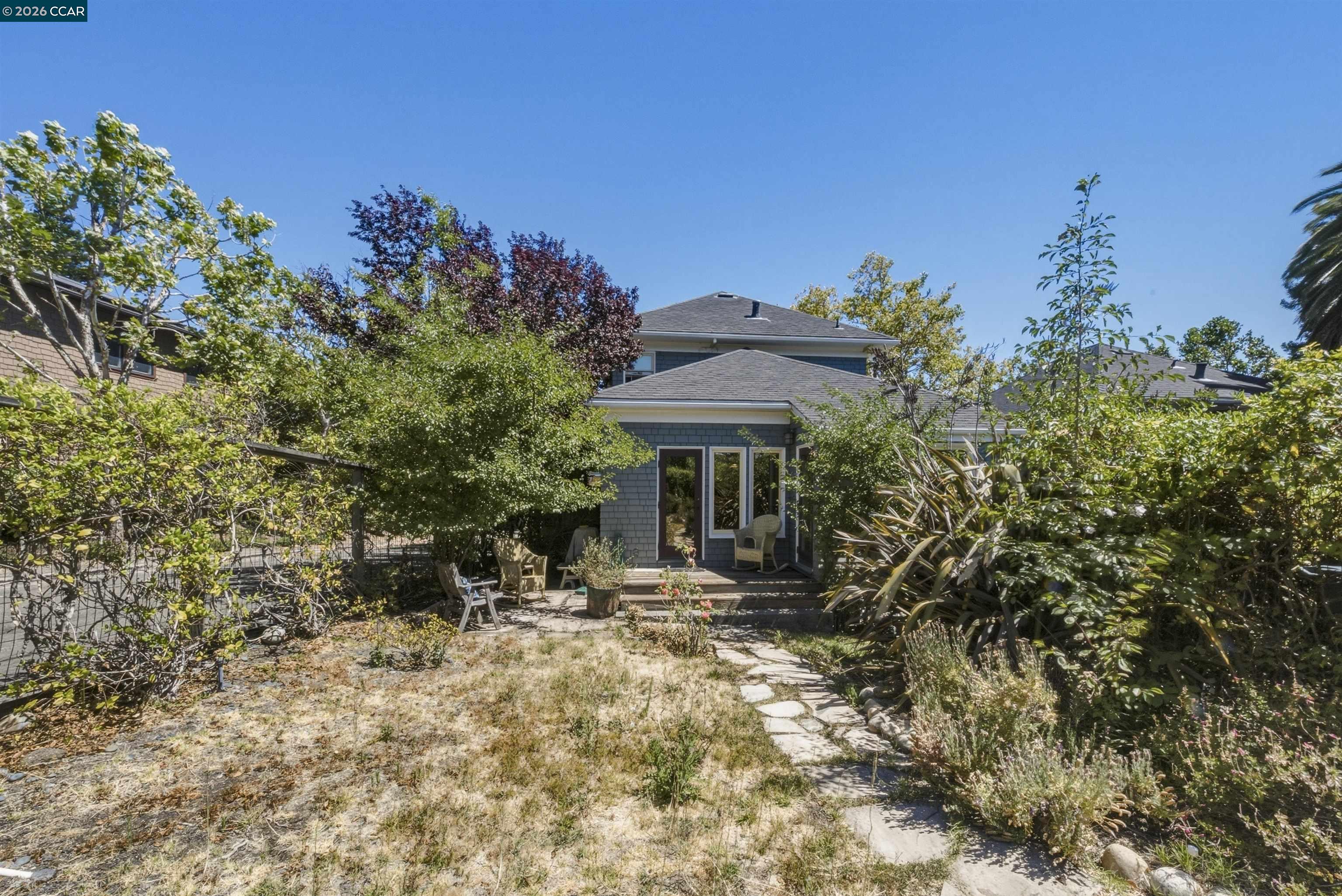 133 Pinole St, Hercules CA 94547 — photo 23