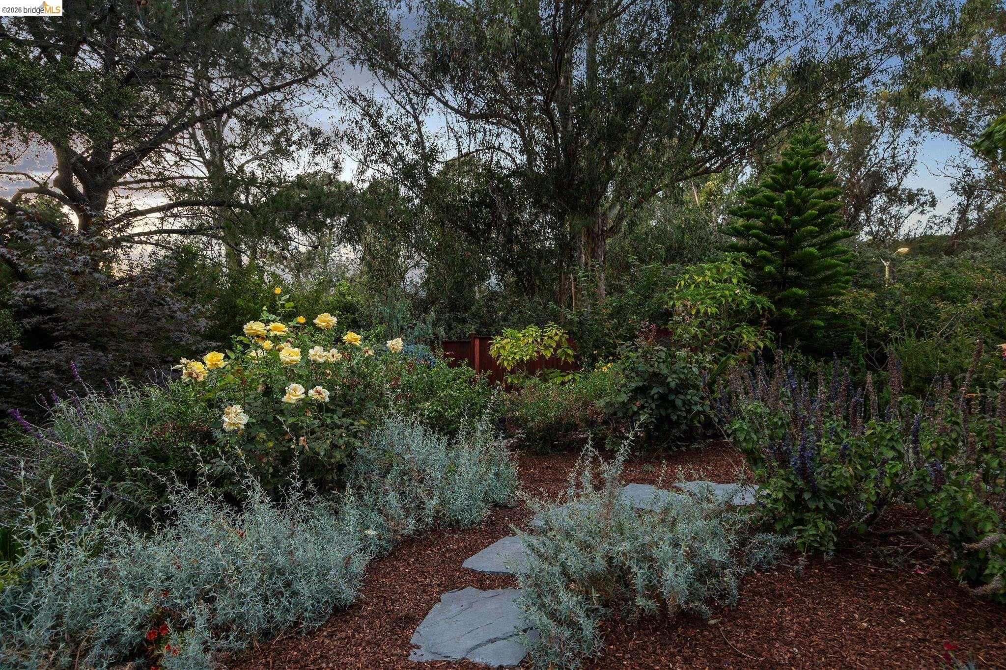 3635 Majestic Ave, Oakland CA 94605 — photo 57