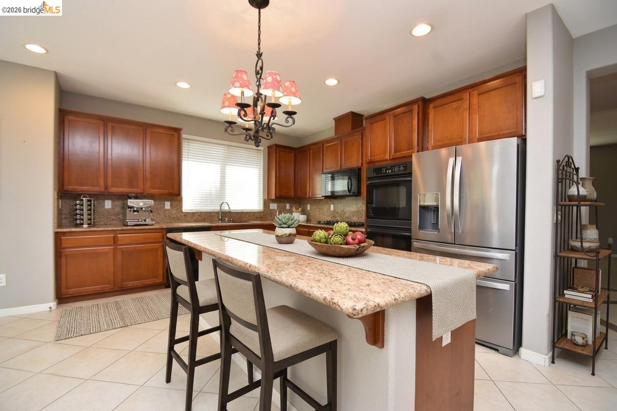 1875 Ventura Dr, Pittsburg CA 94565 — photo 11