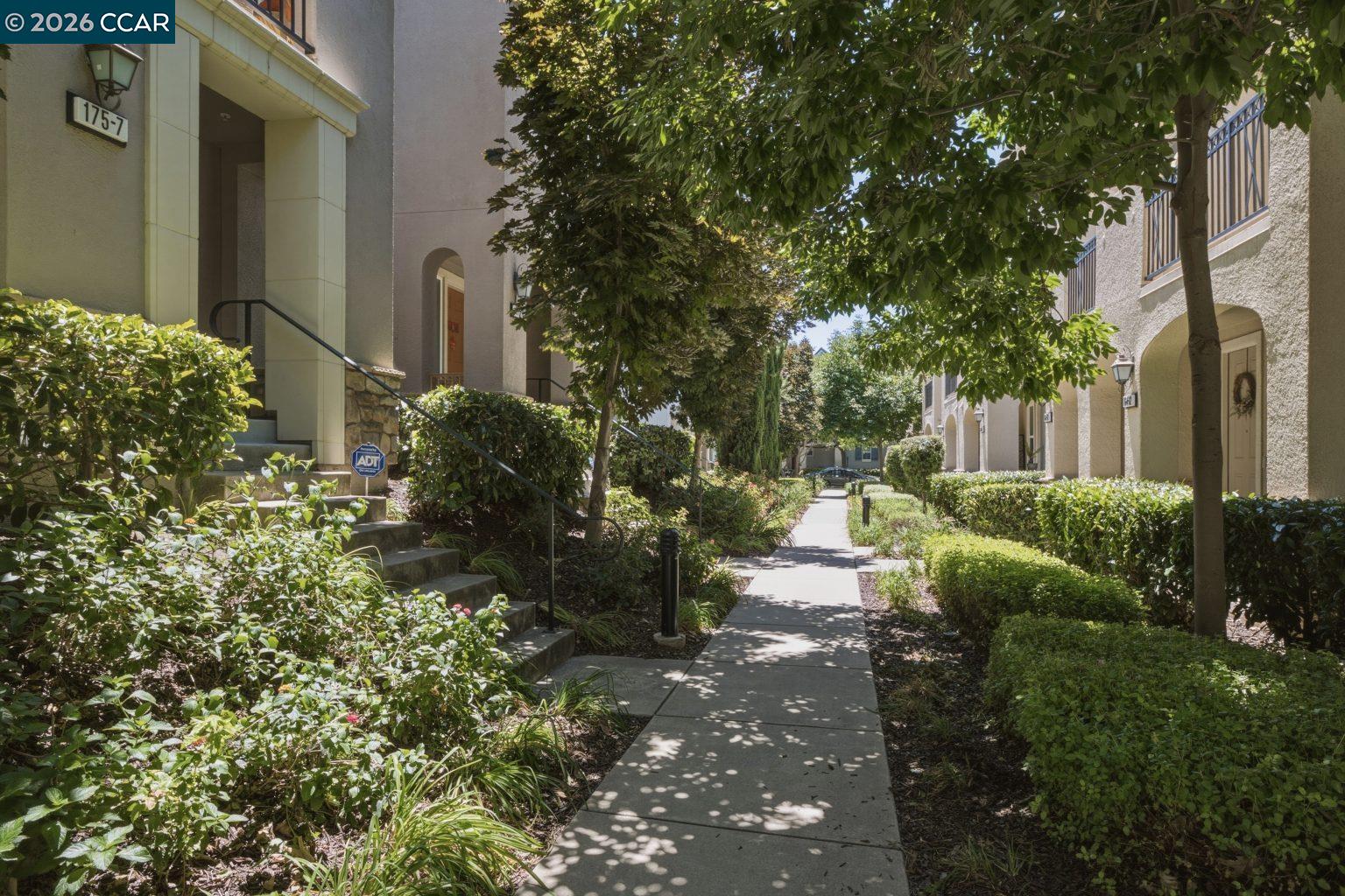 175 Selby Ln # 7, Livermore CA 94551 — photo 2