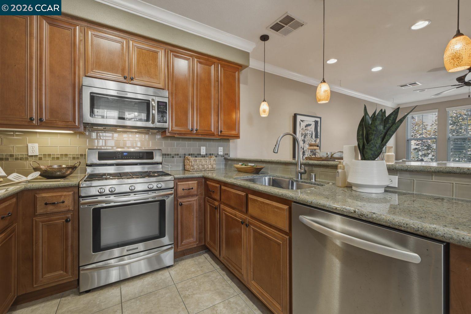 175 Selby Ln # 7, Livermore CA 94551 — photo 24
