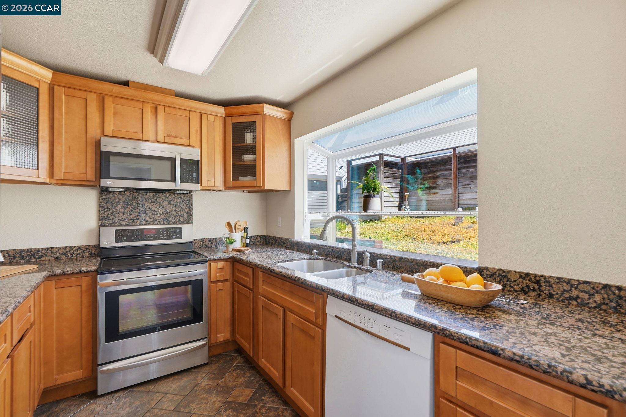 1646 Somerset Pl, Antioch CA 94509 — photo 11
