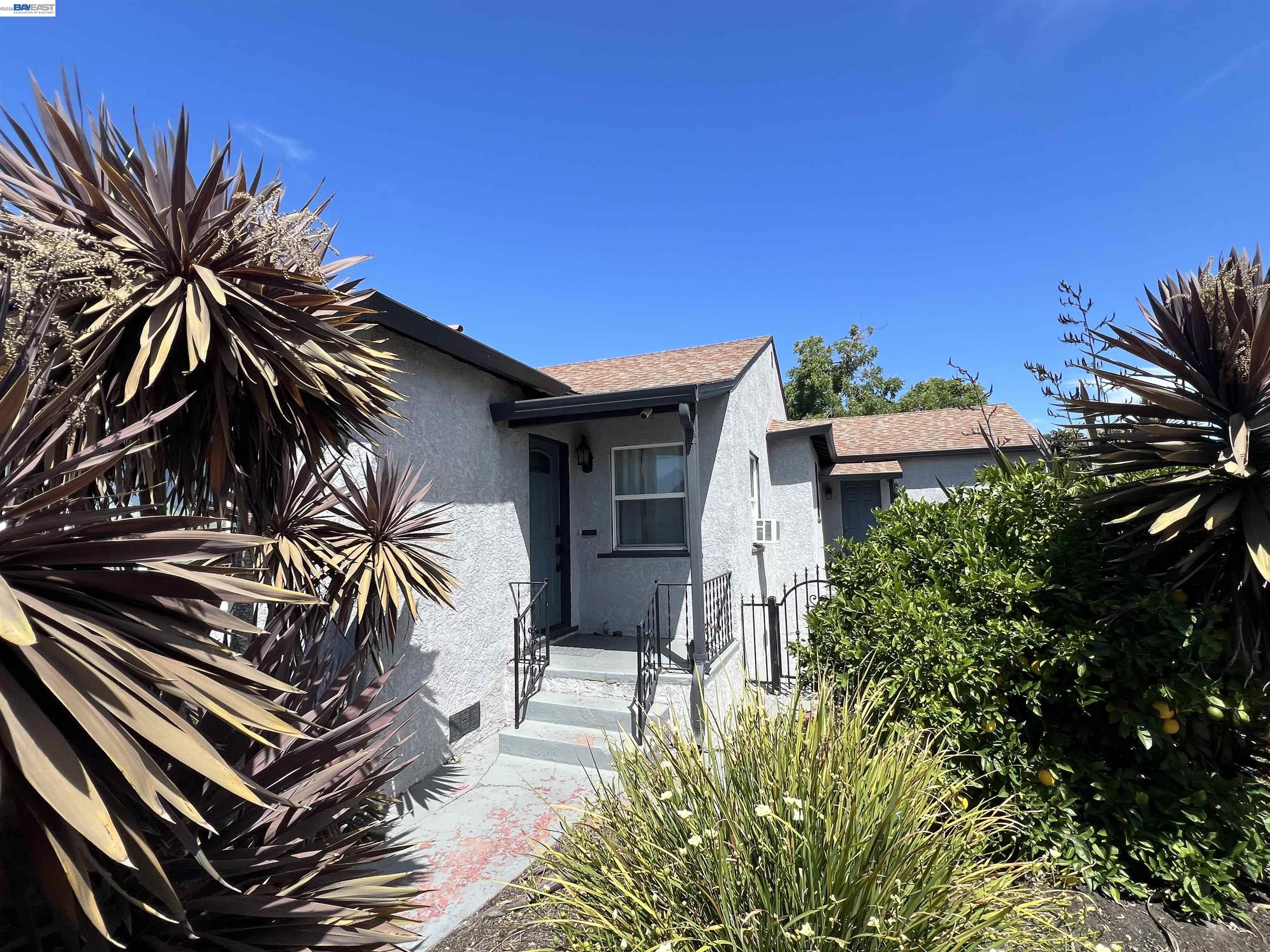 2253 Warner Ave, Oakland CA 94603 — photo 2