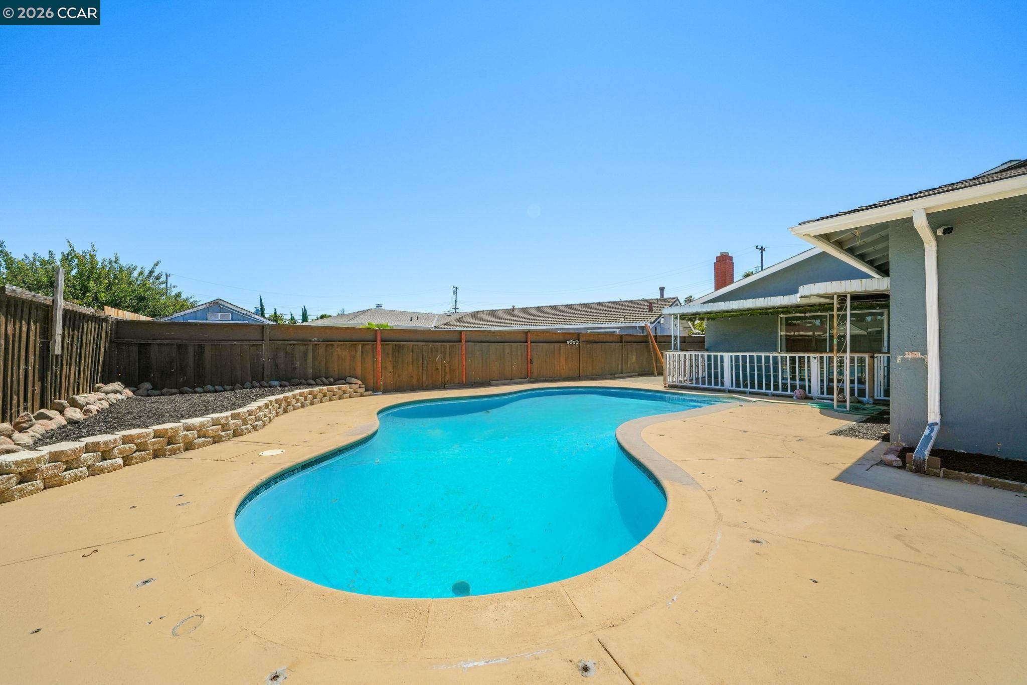 1 N Lake Cir, Antioch CA 94509 — photo 42