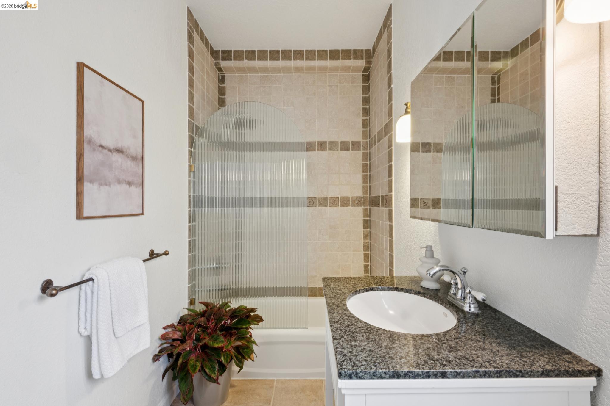 391 51St St, Oakland CA 94609 — photo 42