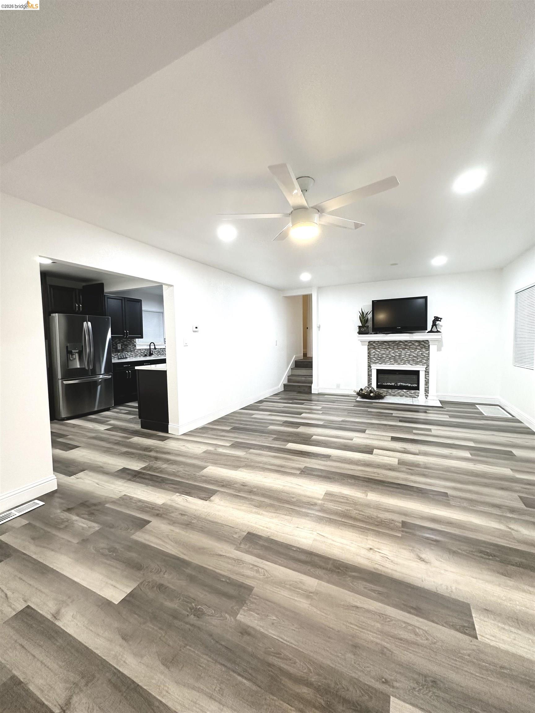 7724 Crest Ave, Oakland CA 94605 — photo 10