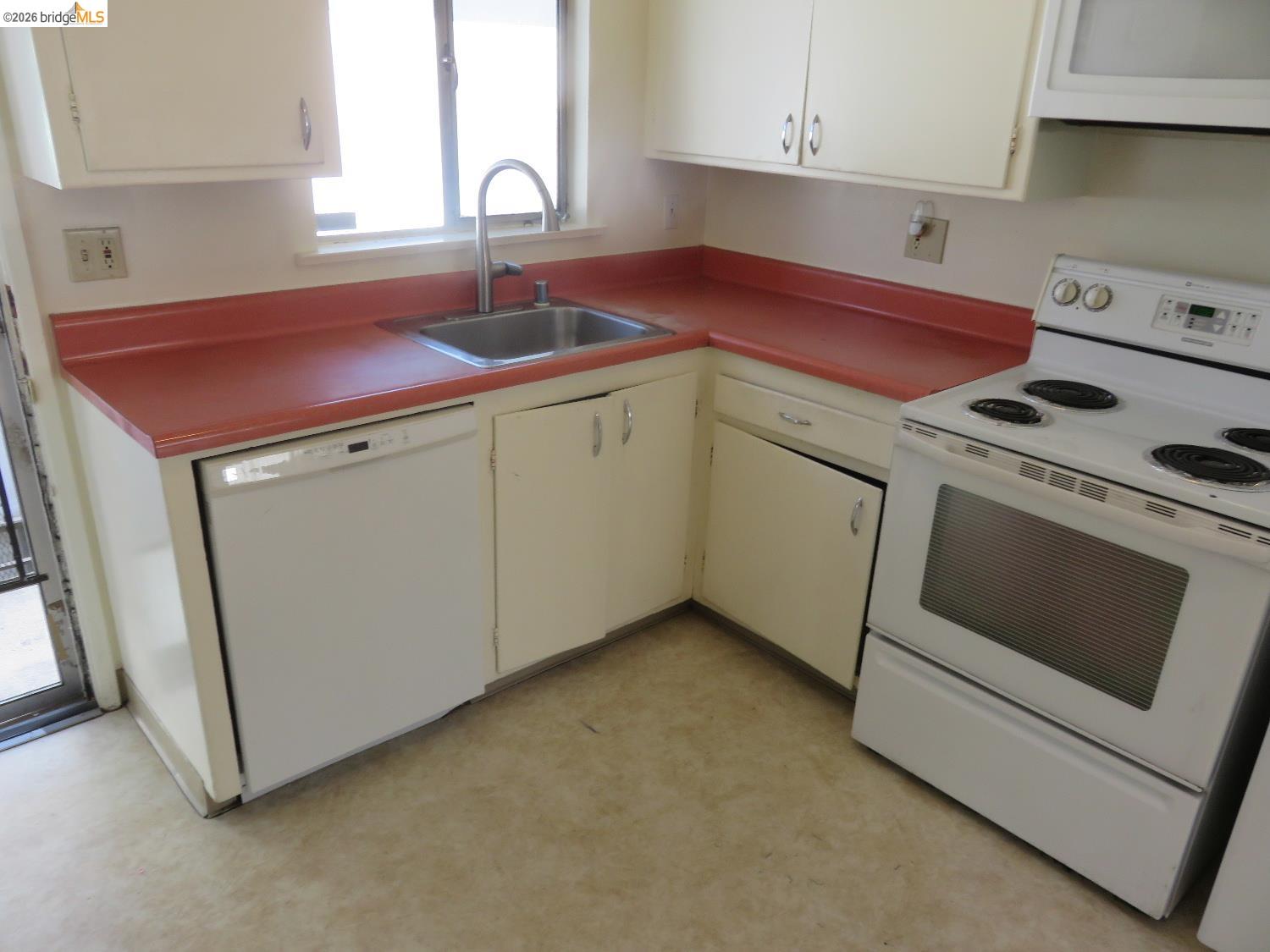 1314 Kains Ave # 4, Berkeley CA 94702 — photo 8