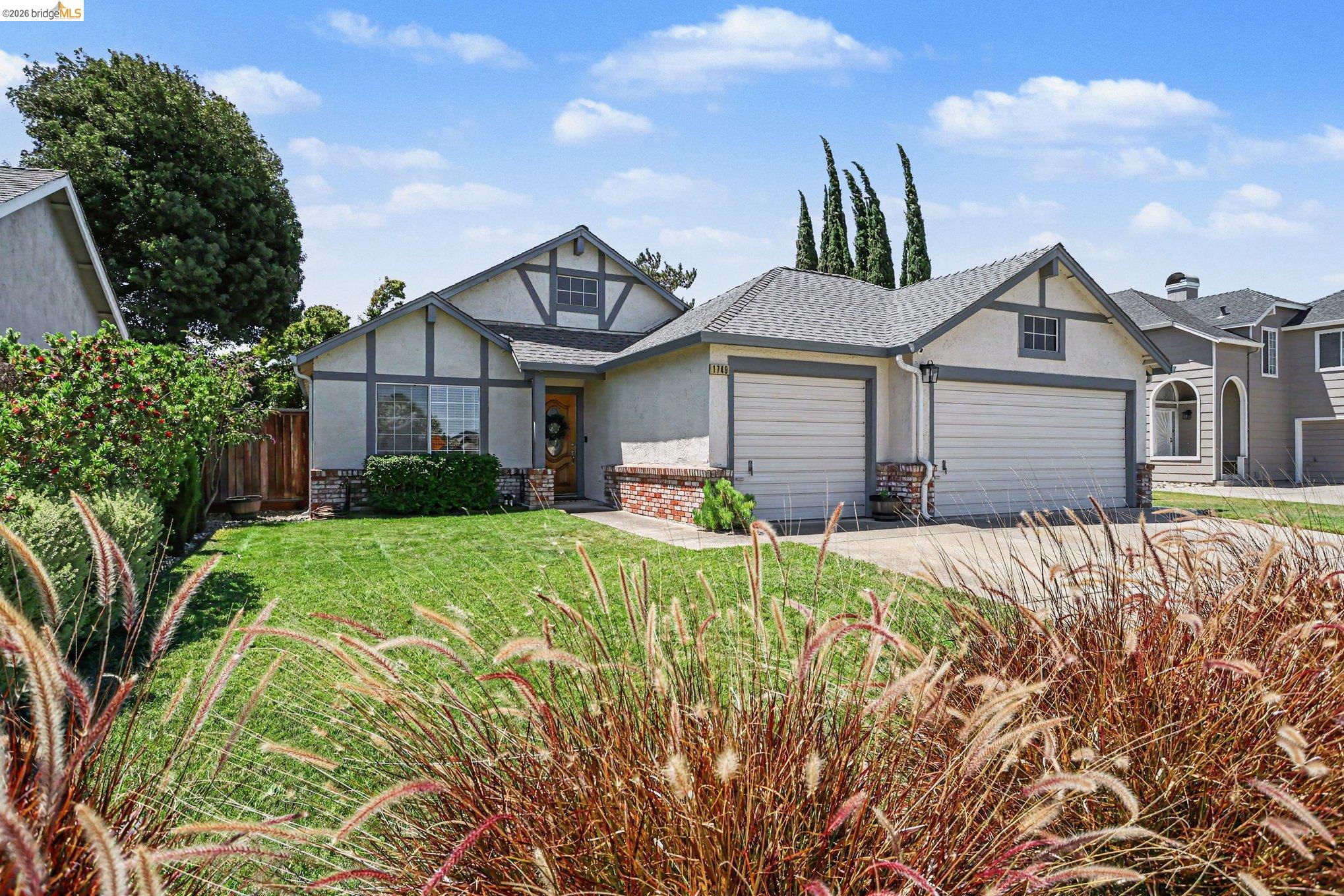Front Image Thumbnail for EB41140970