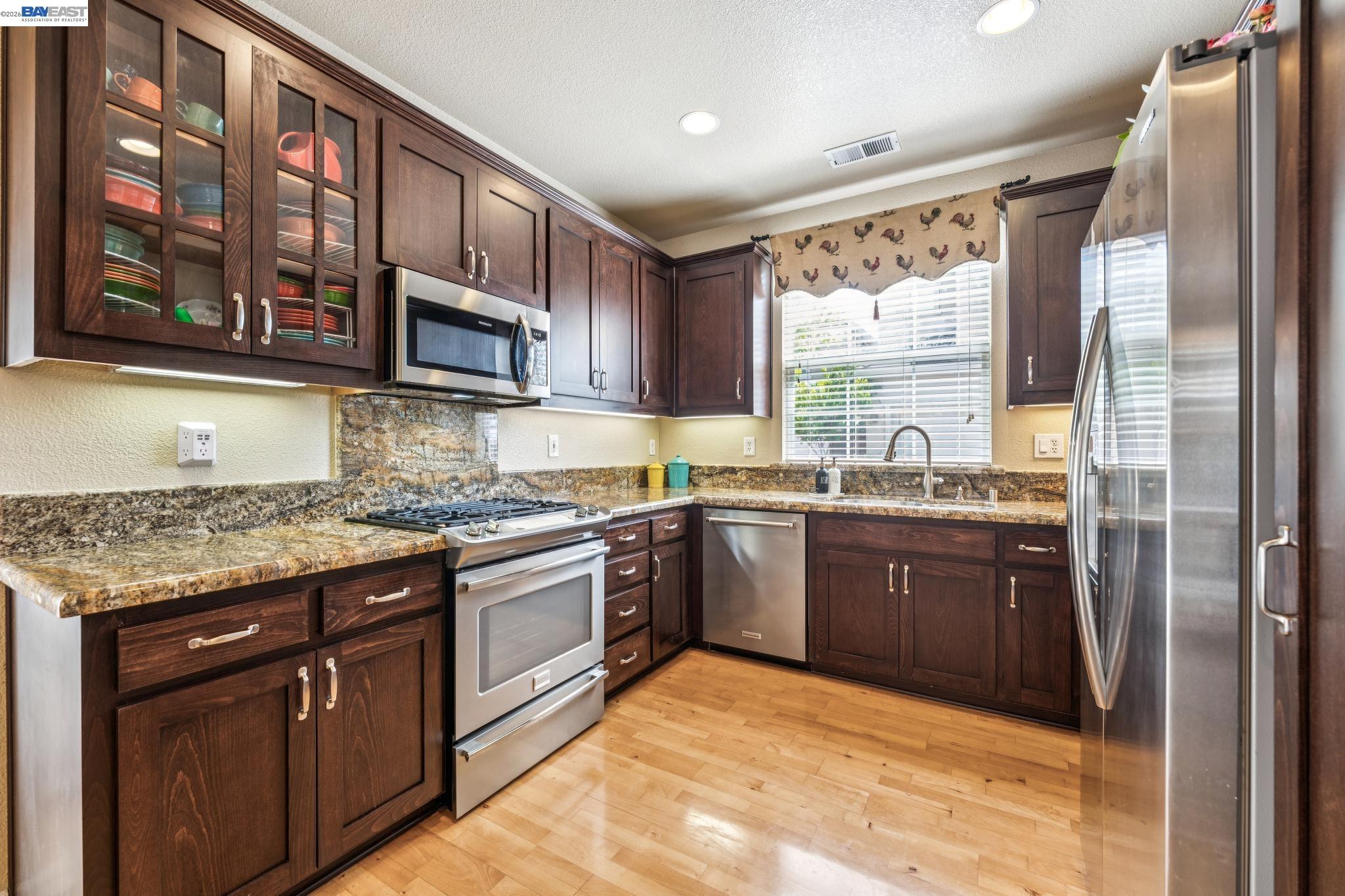 3158 Persimmon Cir, Pleasanton CA 94588 — photo 11