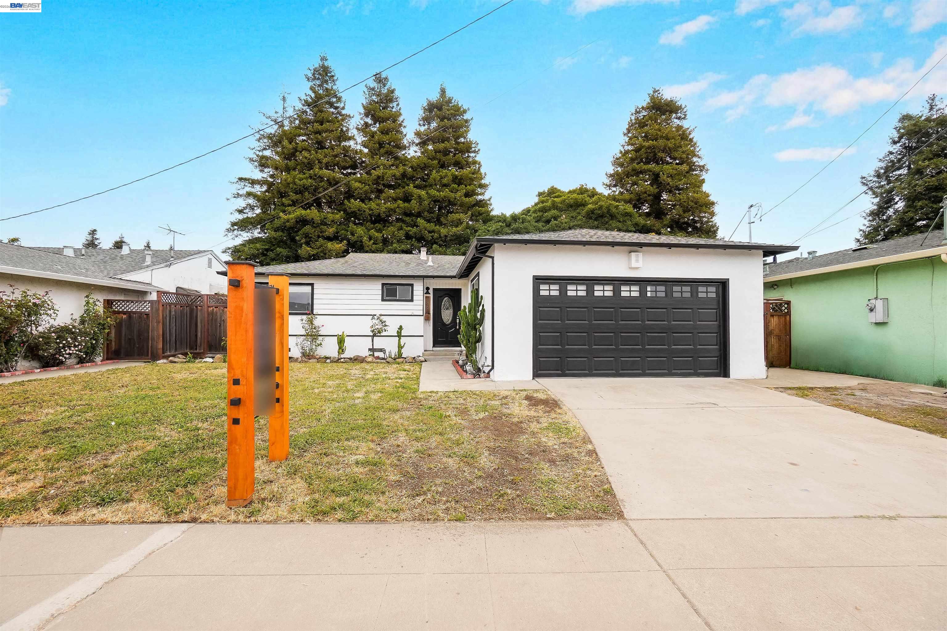 586 Bluefield Ln, Hayward CA 94541 — photo 3
