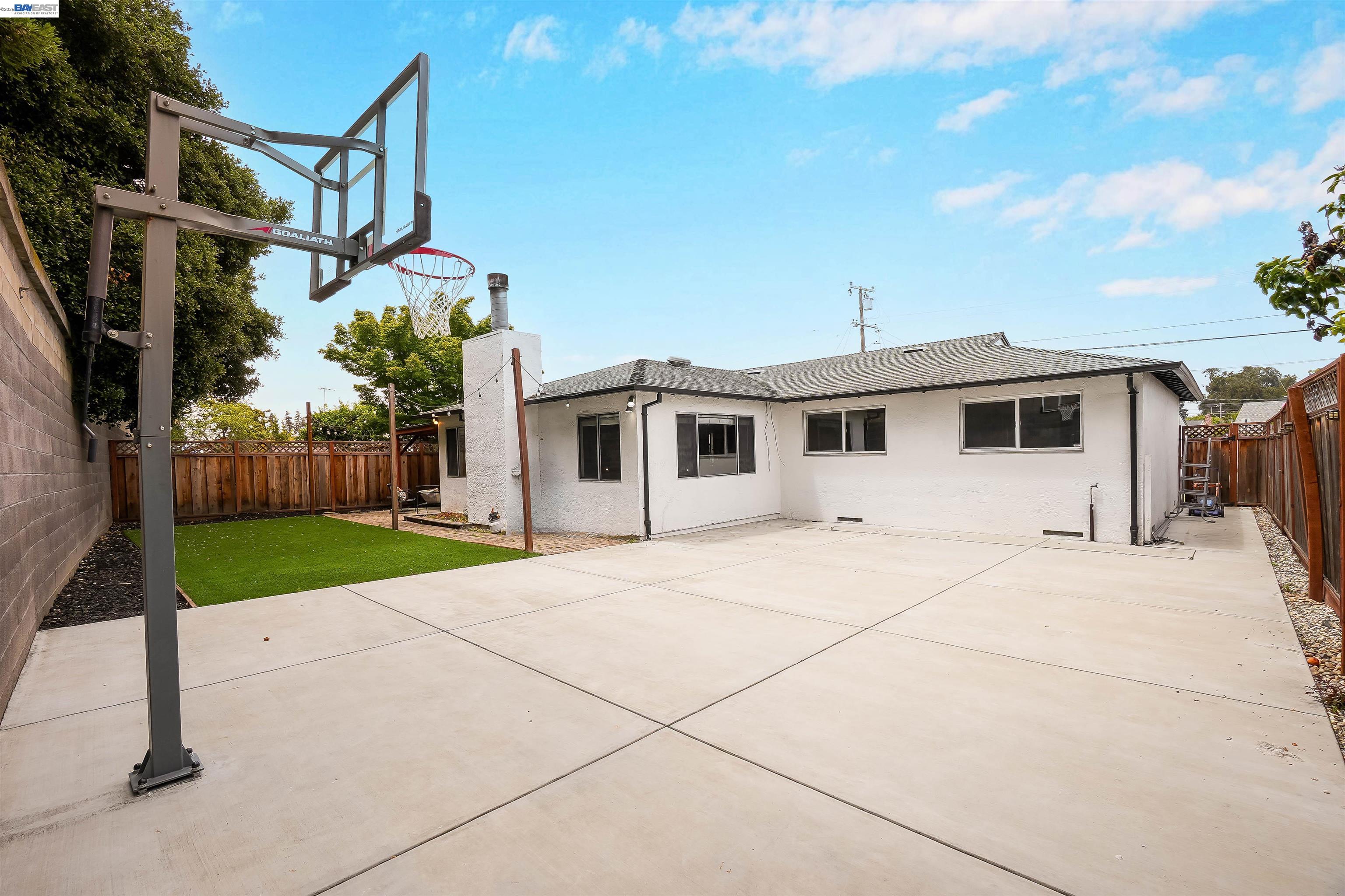 586 Bluefield Ln, Hayward CA 94541 — photo 44