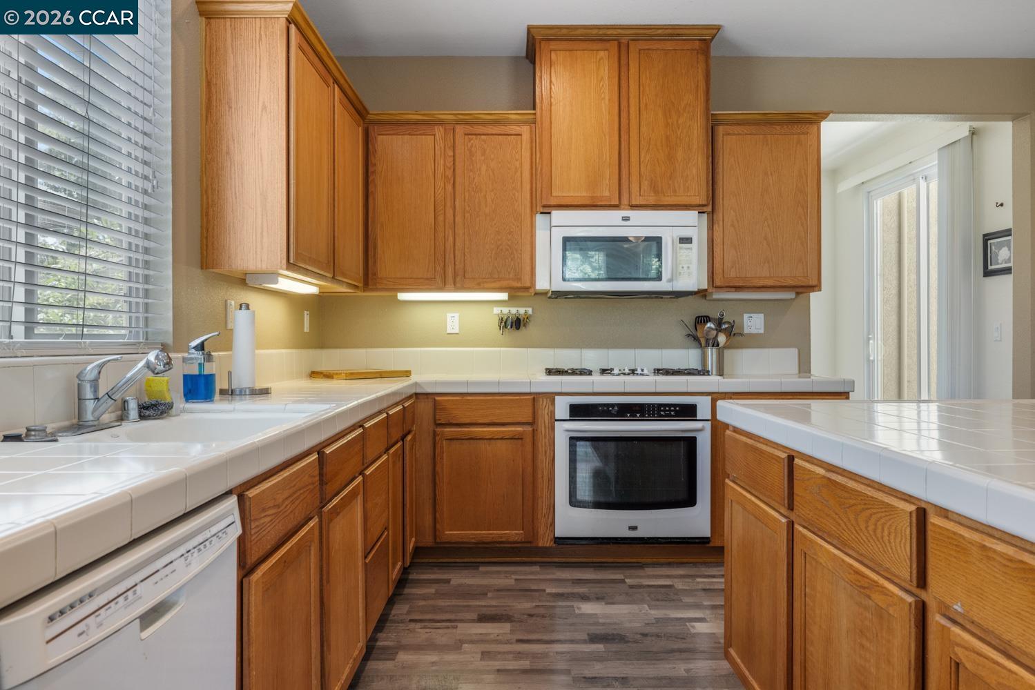 1117 Van Gogh Lane, Patterson CA 95363 — photo 16
