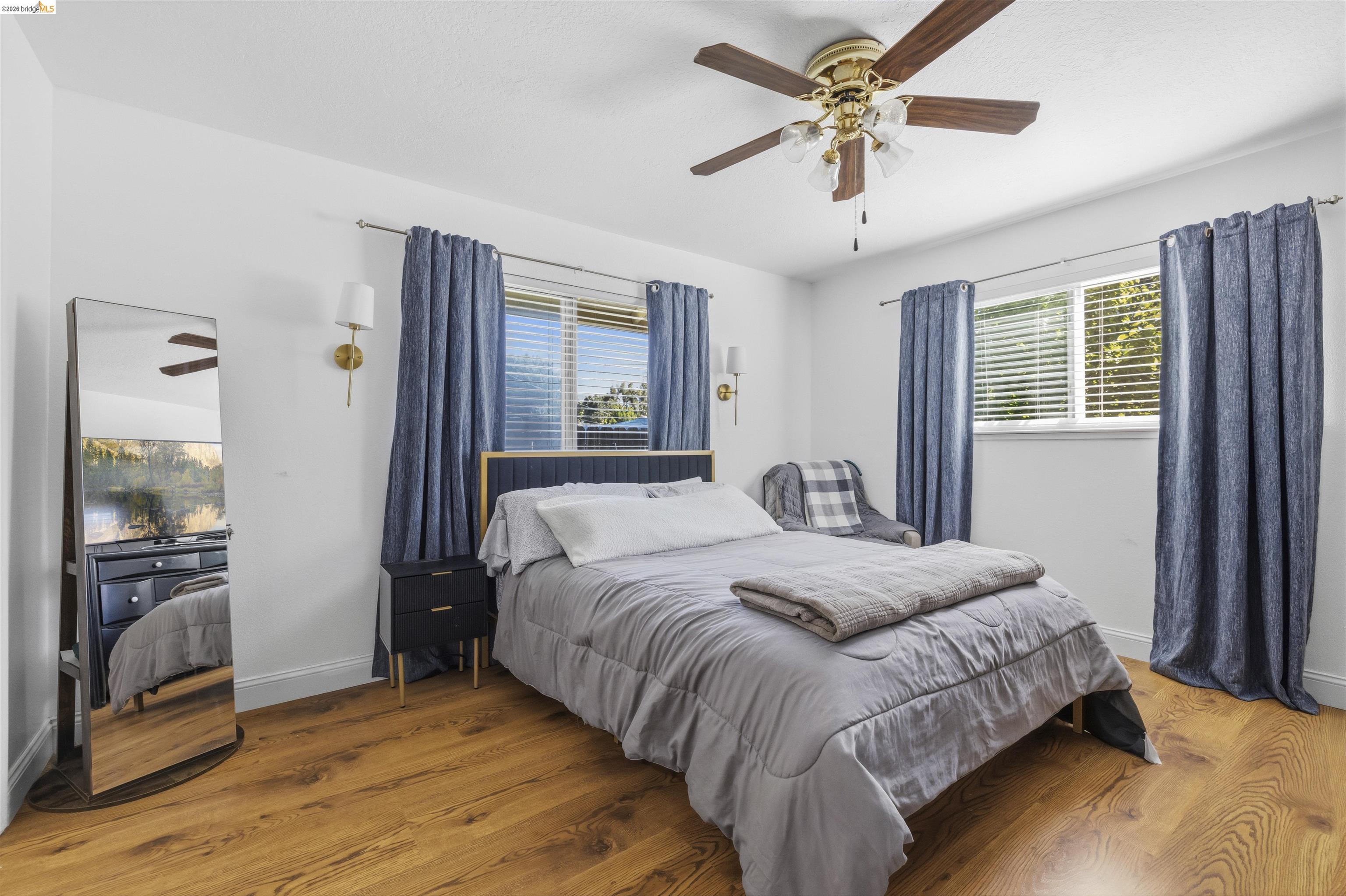 1042 Walnut St, Oakdale, CA 95361 photo 17
