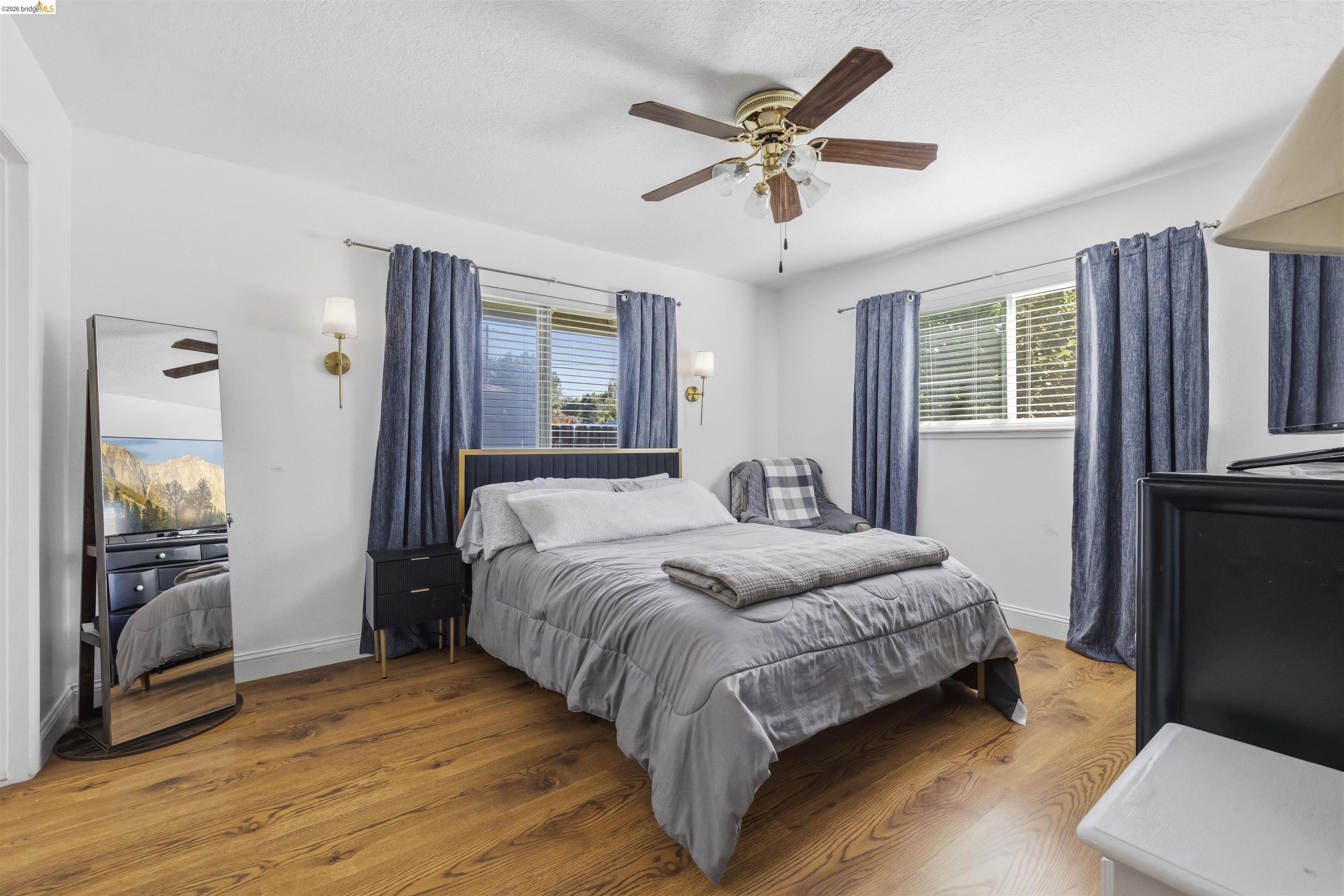 1042 Walnut St, Oakdale, CA 95361 photo 22