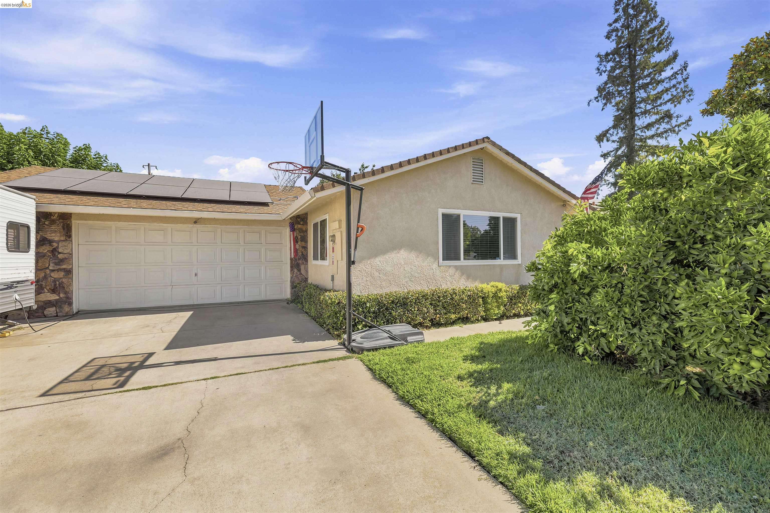 1042 Walnut St, Oakdale, CA 95361 photo 29