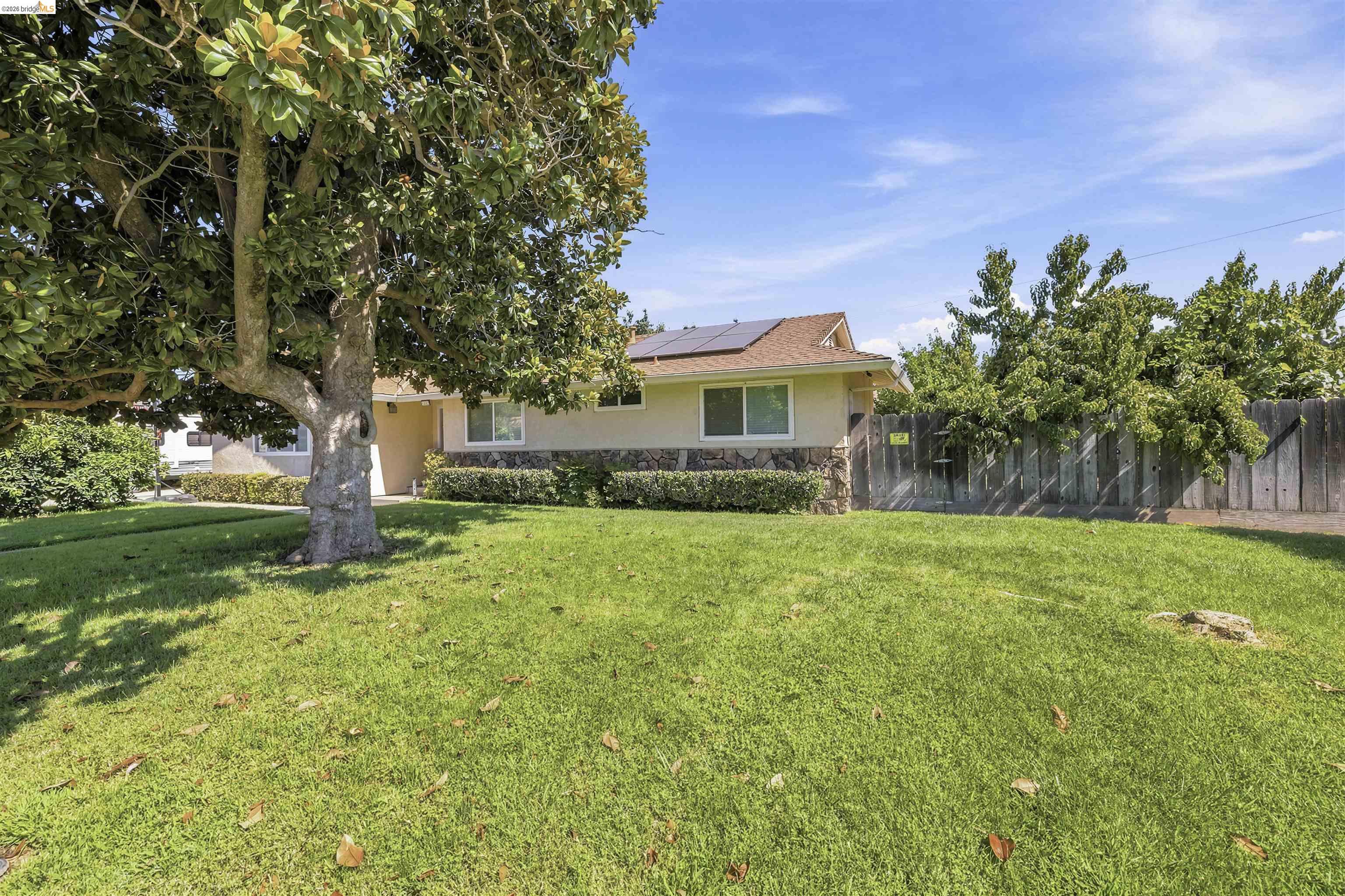 1042 Walnut St, Oakdale, CA 95361 photo 30
