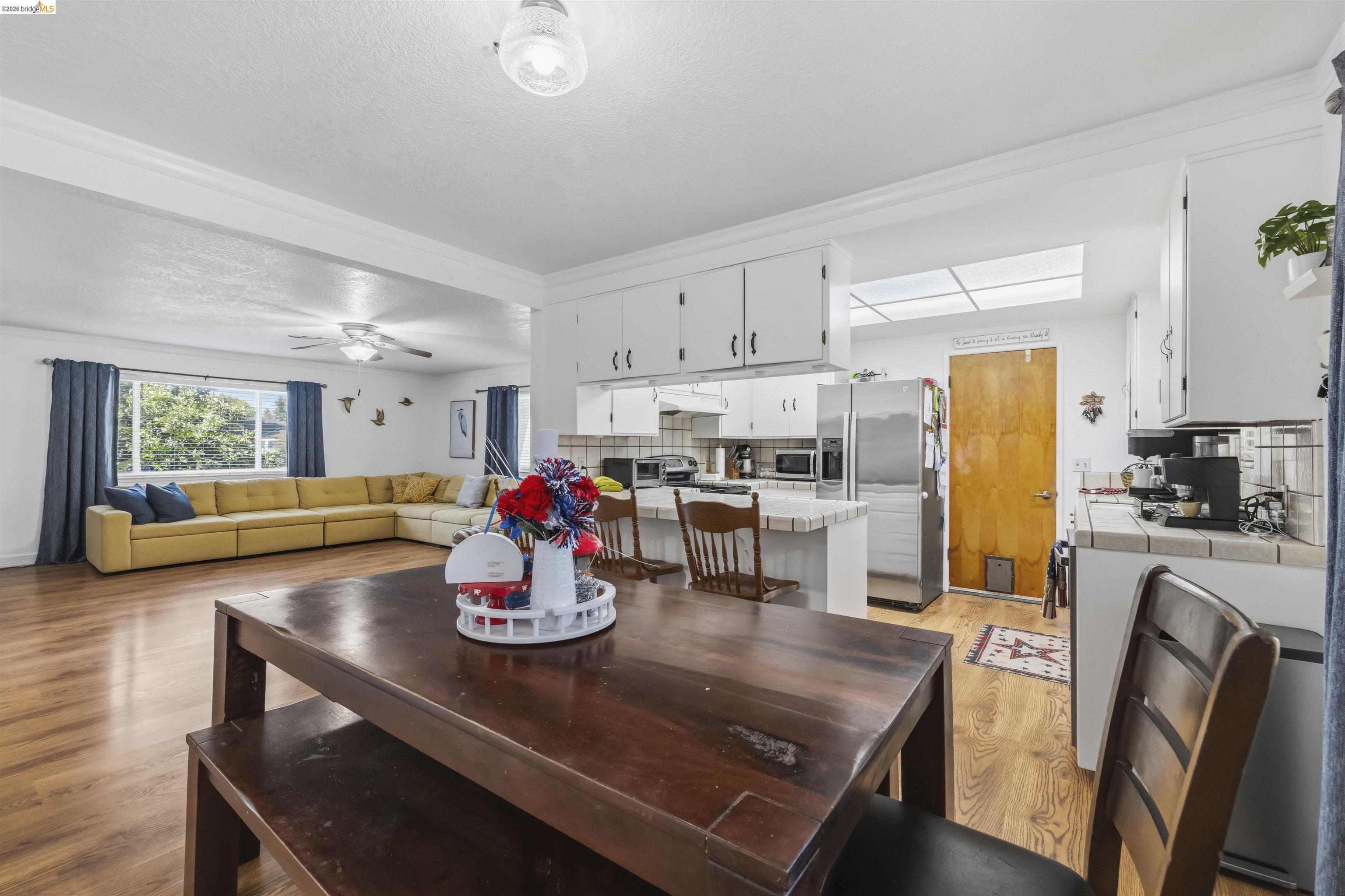 1042 Walnut St, Oakdale, CA 95361 photo 10