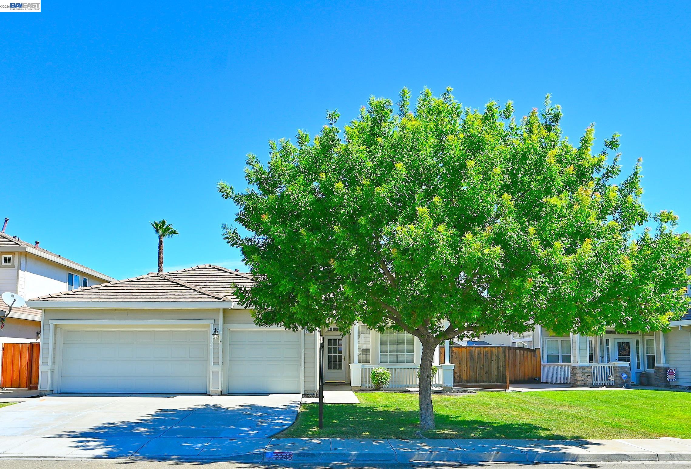 2245 Sabrina Way, Tracy CA 95377 — photo 2