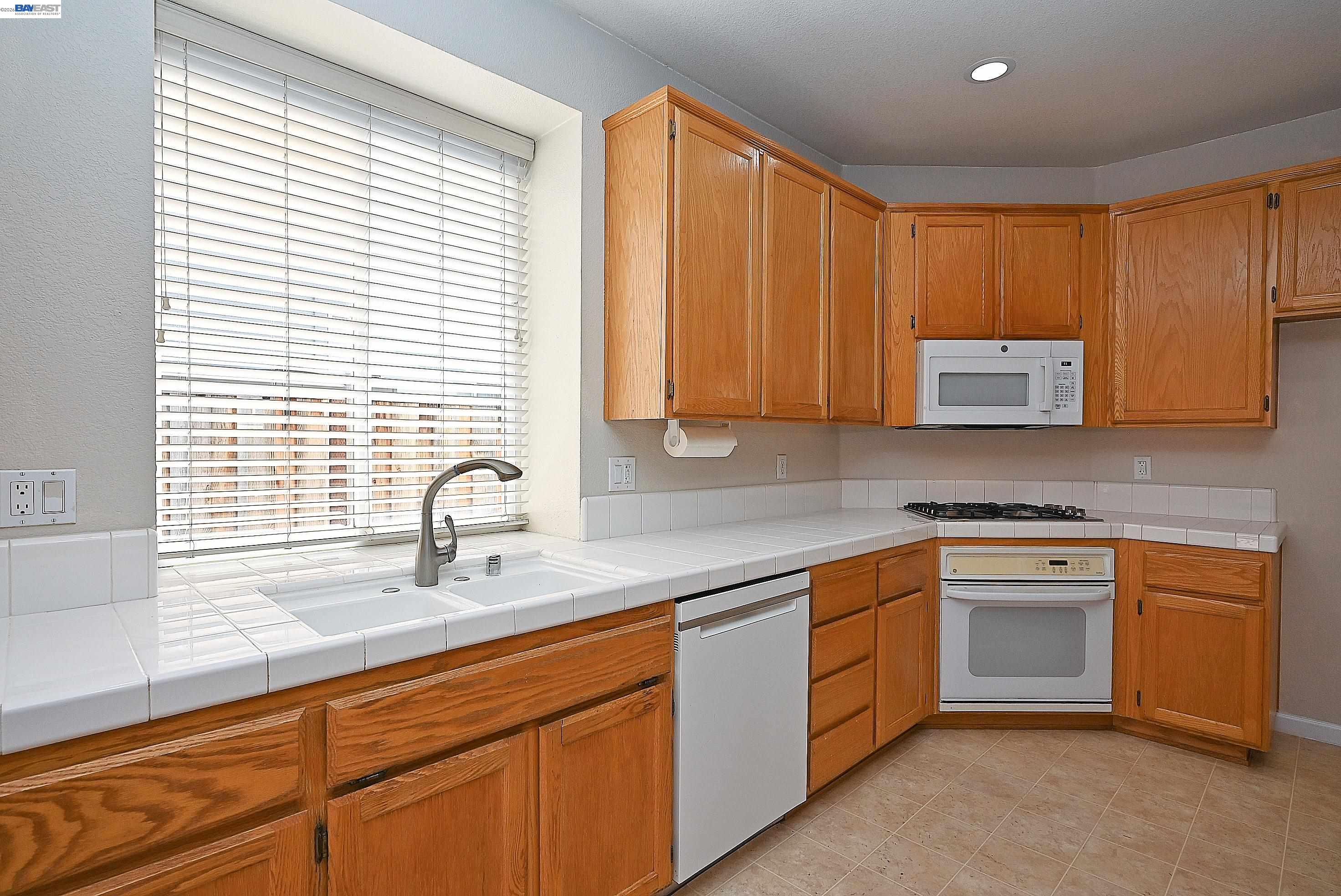 2245 Sabrina Way, Tracy CA 95377 — photo 25