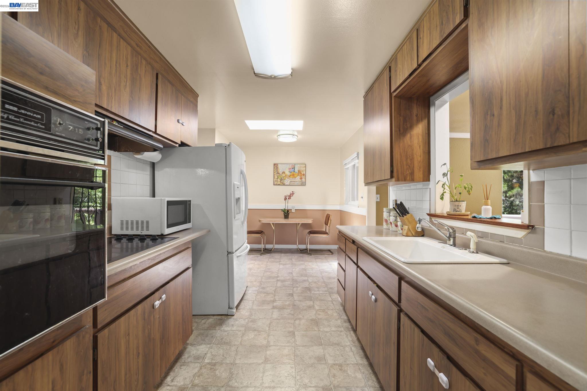 4815 Shetland Ave, Oakland CA 94605 — photo 13