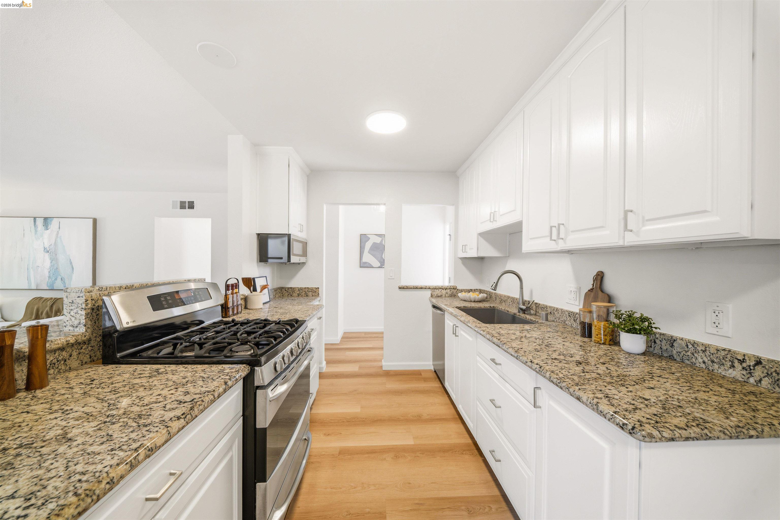 26493 Taft St, Hayward CA 94544 — photo 11