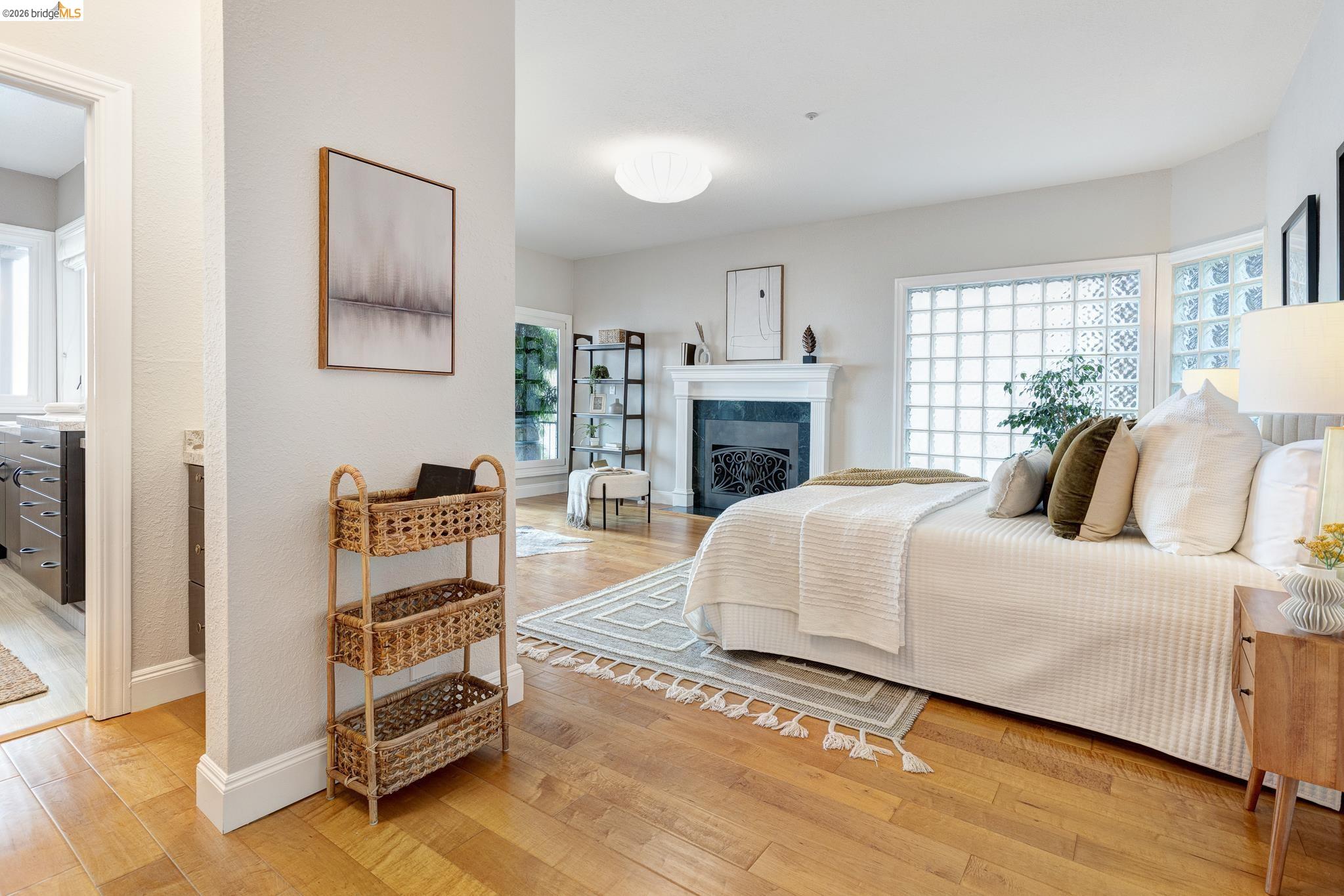 7015 Elverton Dr, Oakland CA 94611 — photo 38