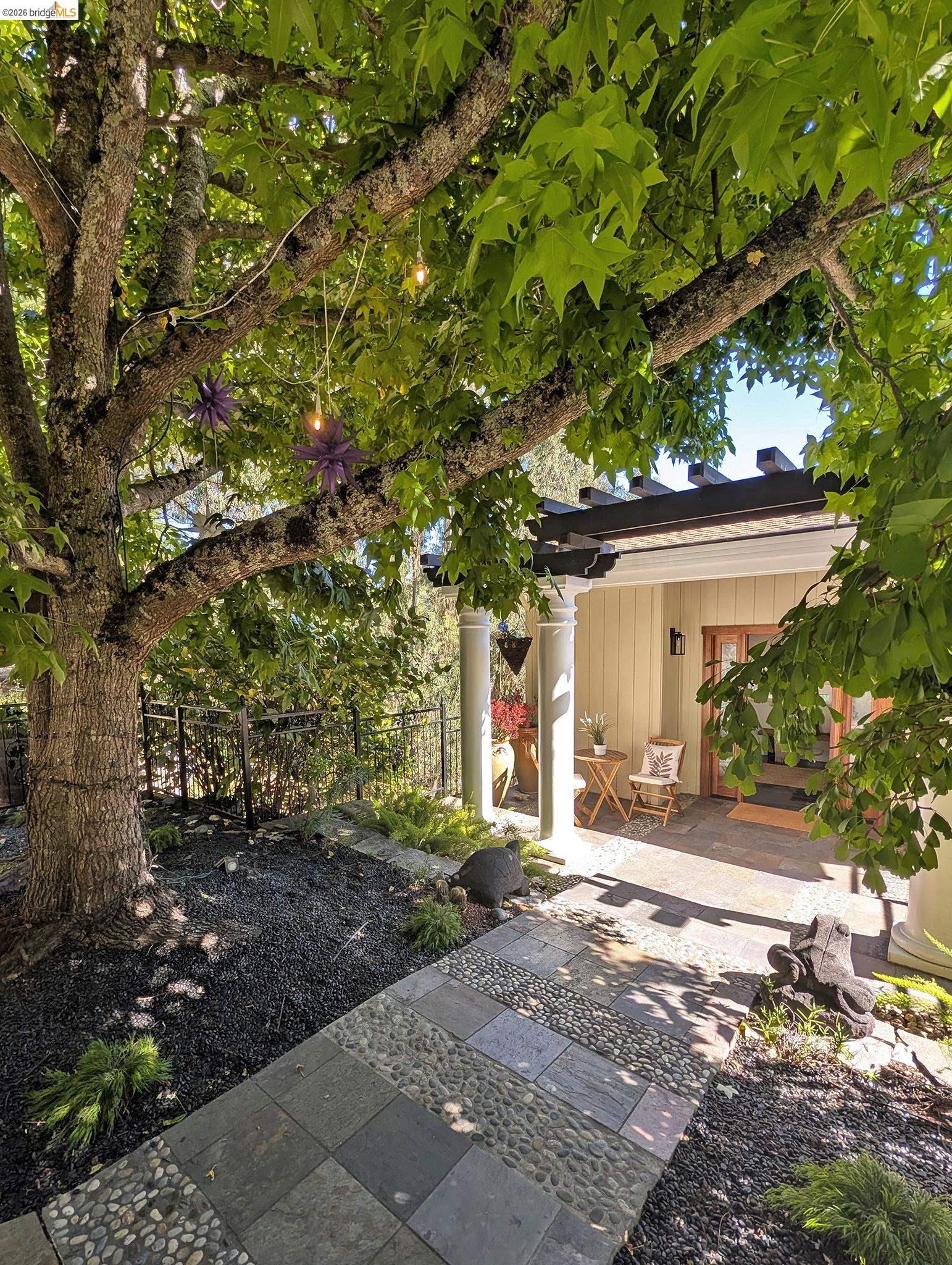 7015 Elverton Dr, Oakland CA 94611 — photo 54