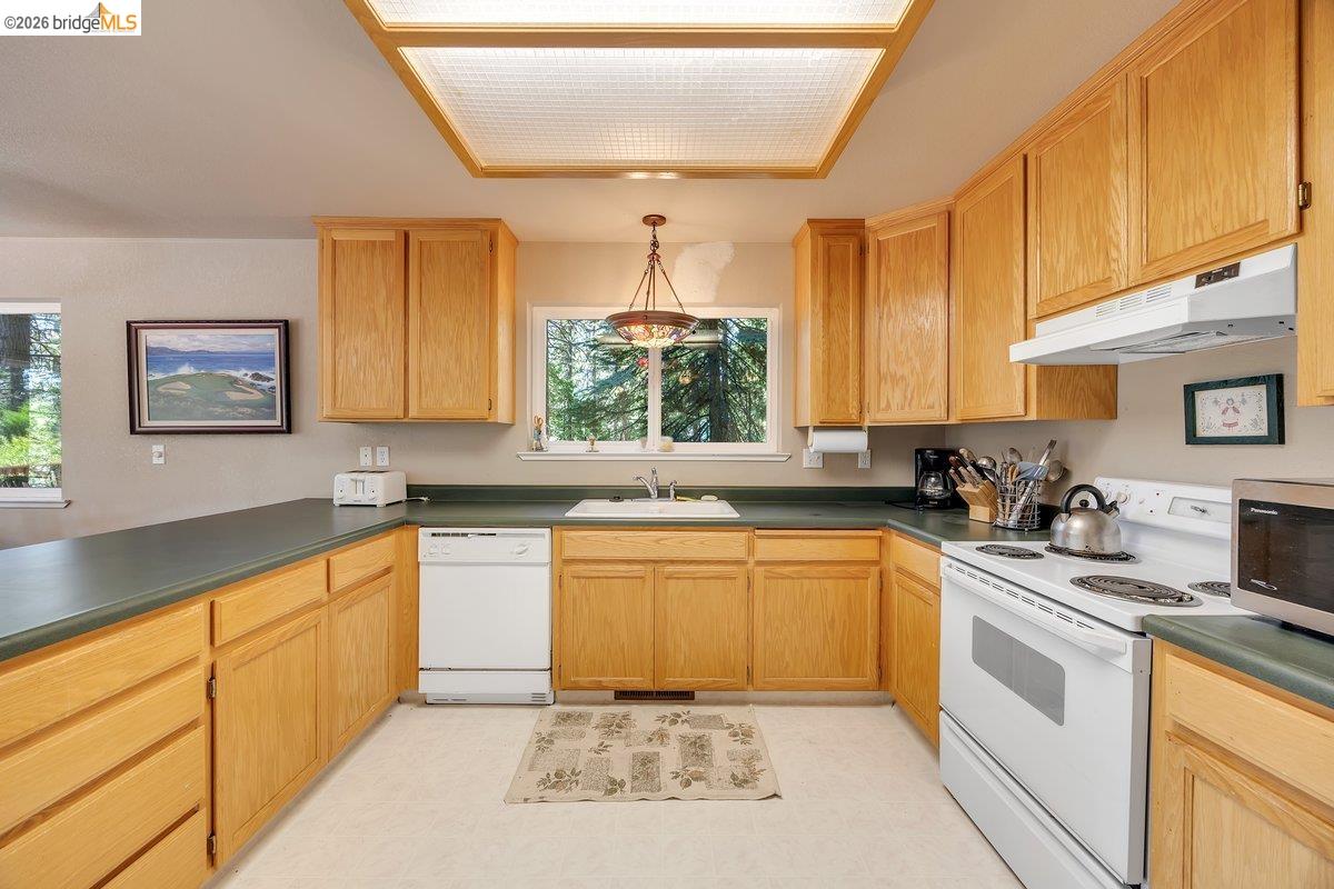29338 Shasta Dr, Cold Springs CA 95335 — photo 19