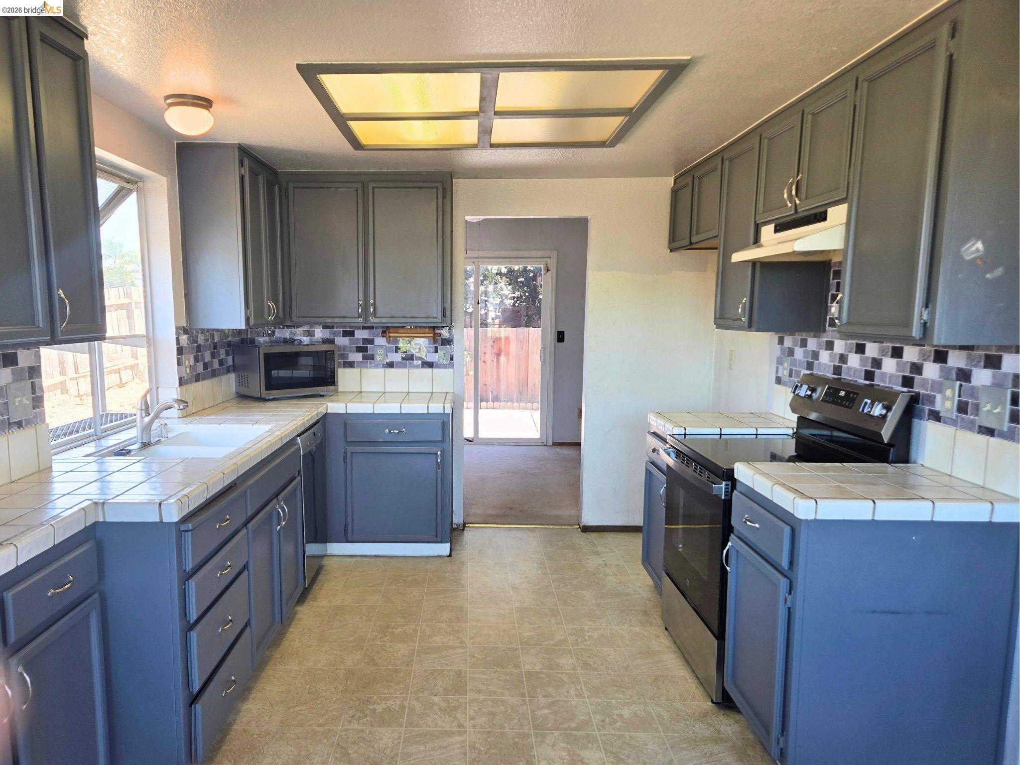 301 Maude Ct, Oakley CA 94561 — photo 5