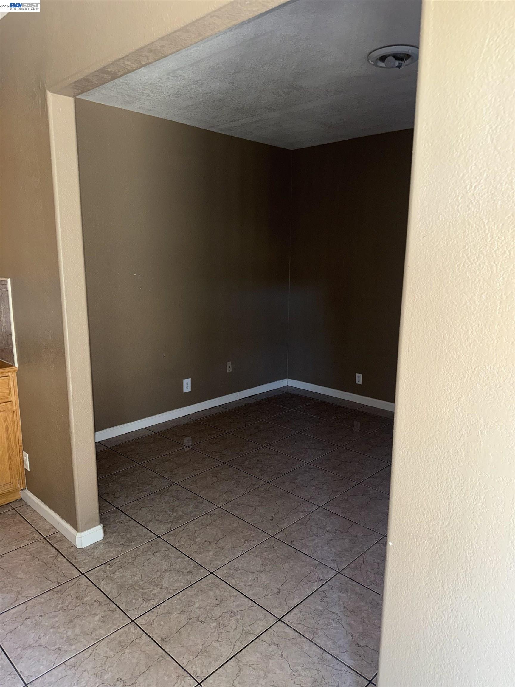 1016 Cypress Run Dr, Stockton CA 95209 — photo 22