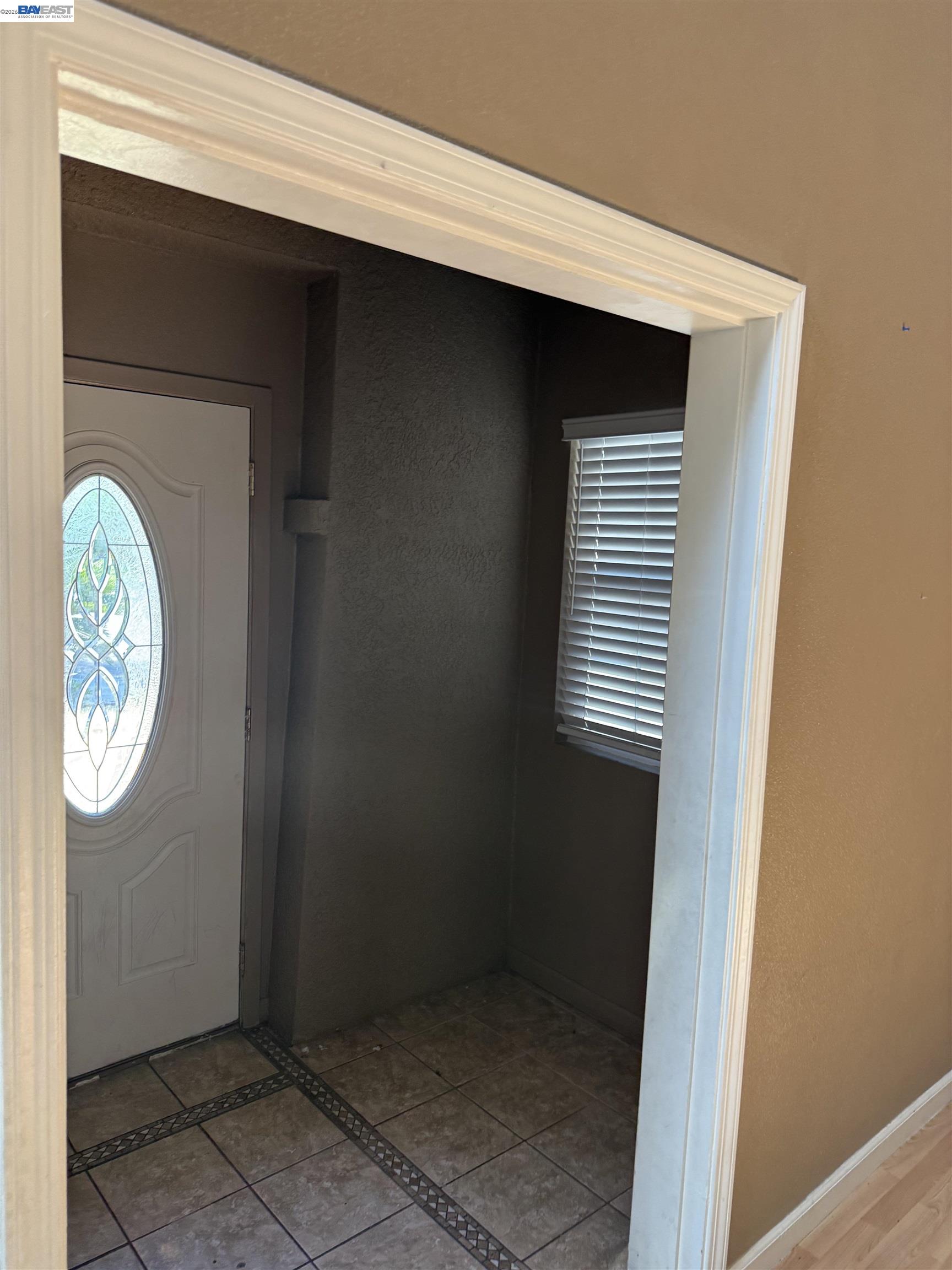 1016 Cypress Run Dr, Stockton CA 95209 — photo 9