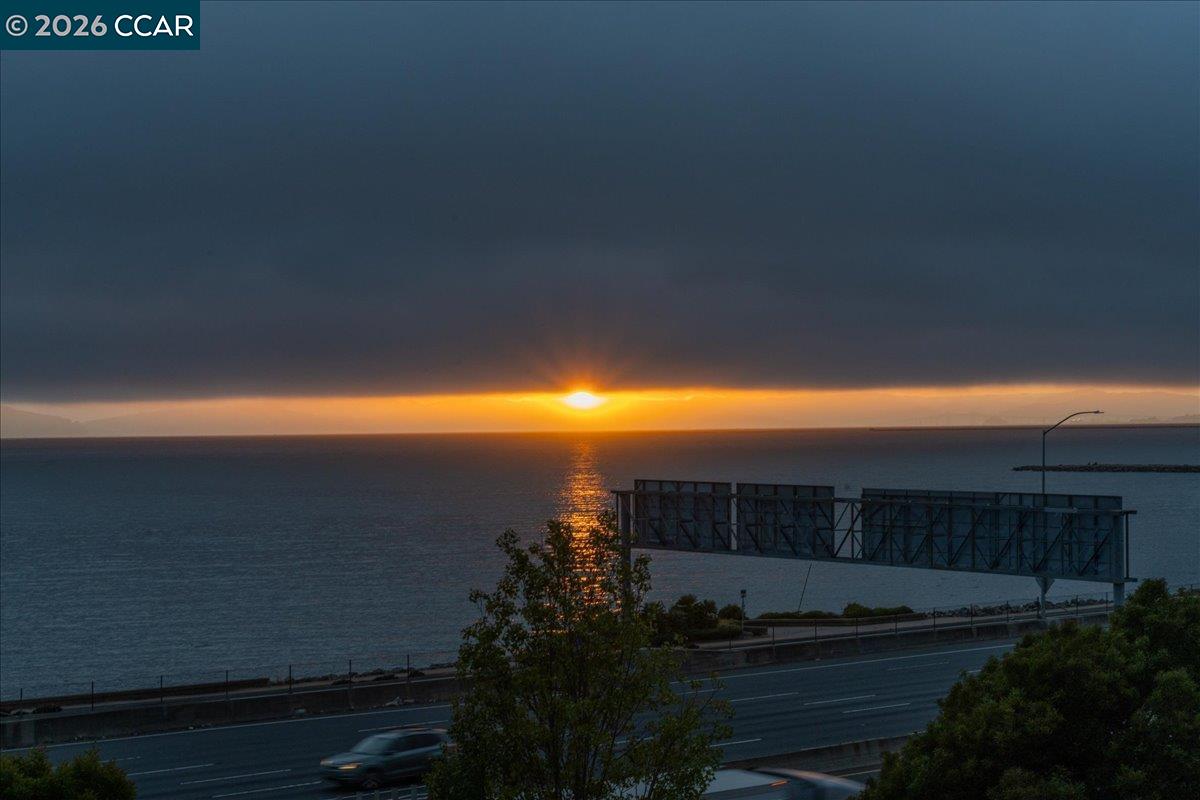 6363 Christie Ave # 406, Emeryville CA 94608 — photo 17