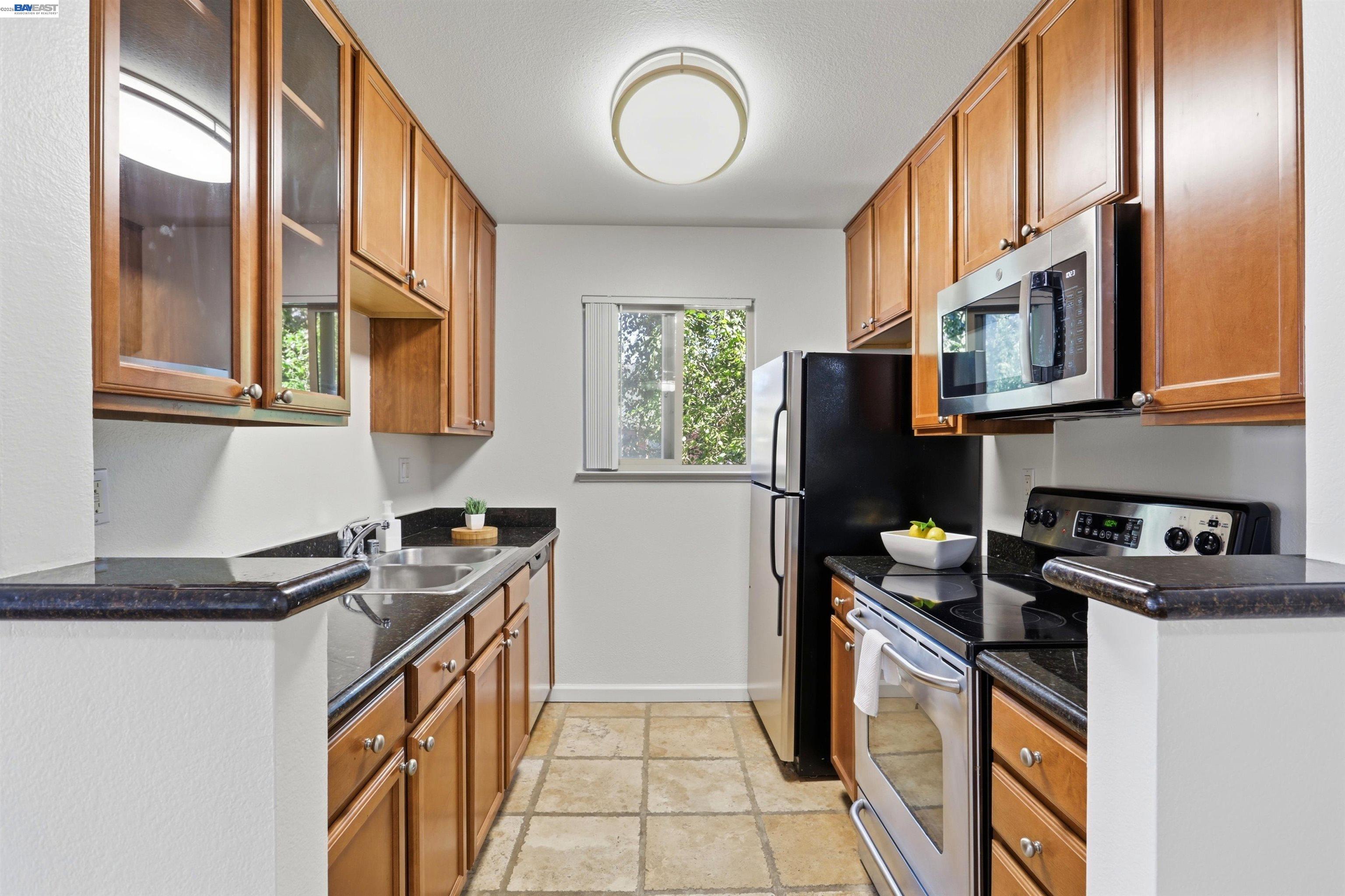 947 Catkin Court, San Jose CA 95128 — photo 8