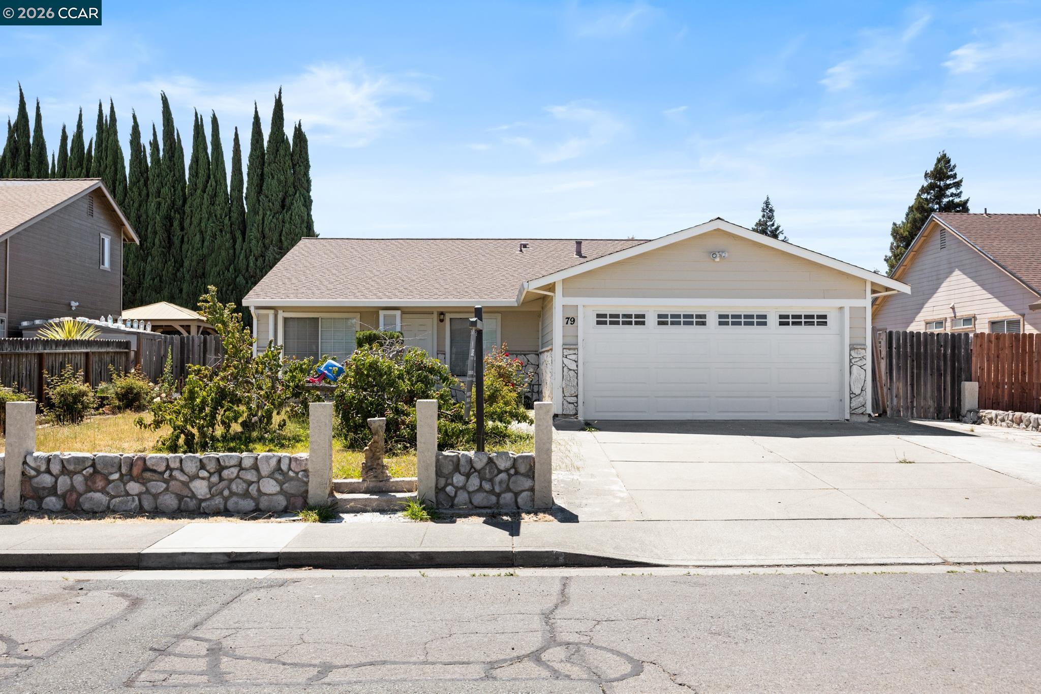 Front Image Thumbnail for CC41141169