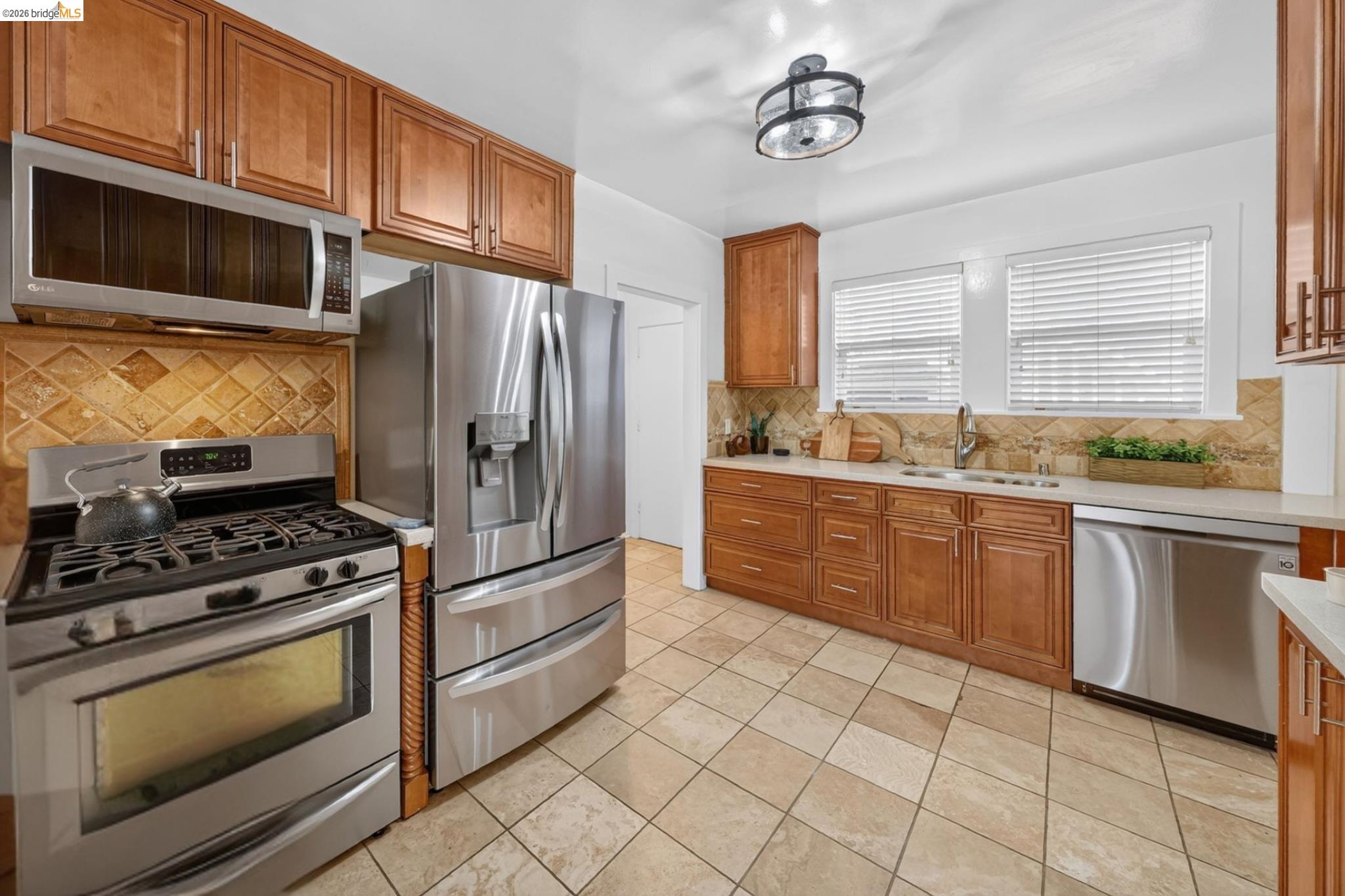 2760 Best Ave, Oakland CA 94619 — photo 14