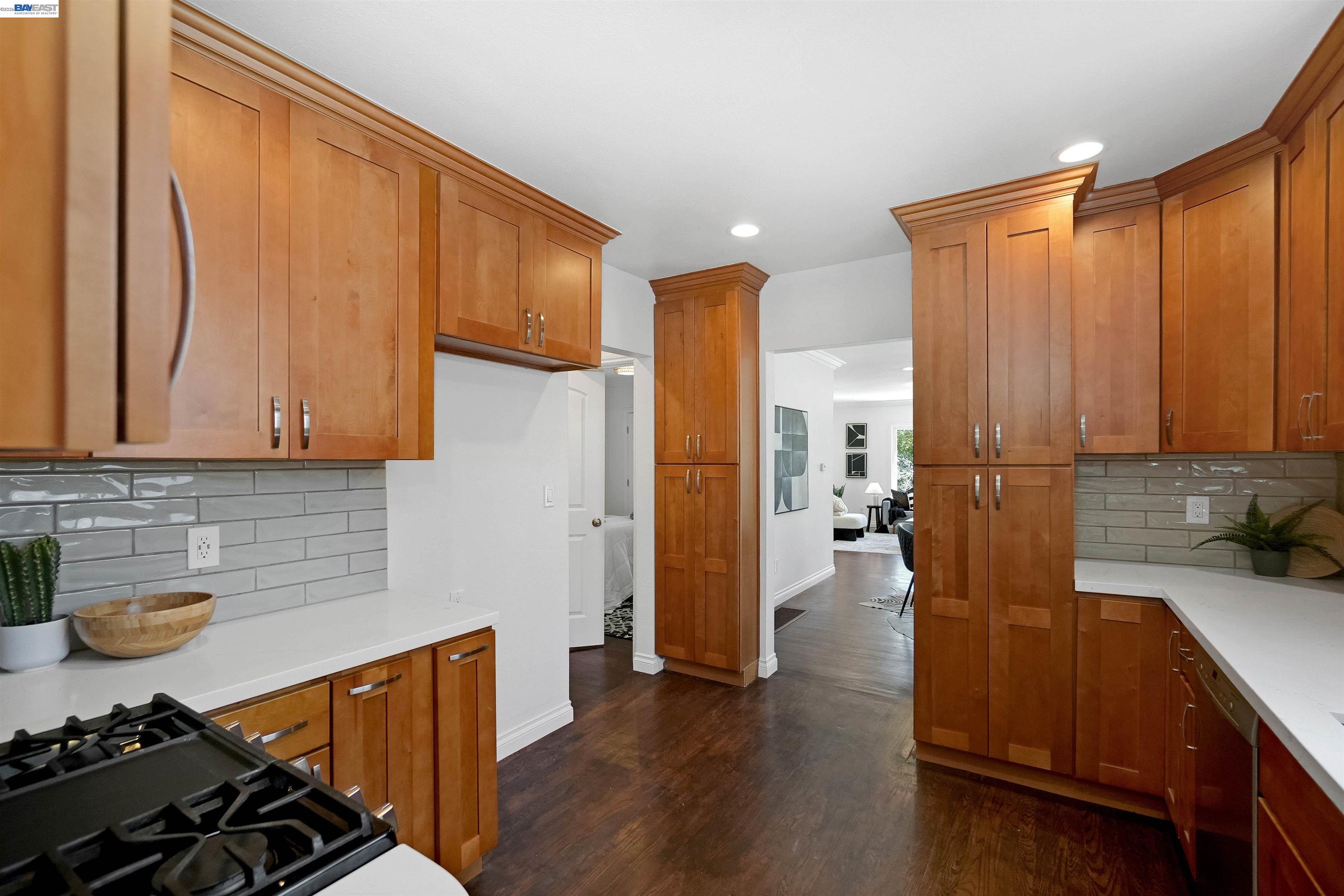 542 Adams St, Albany CA 94706 — photo 11