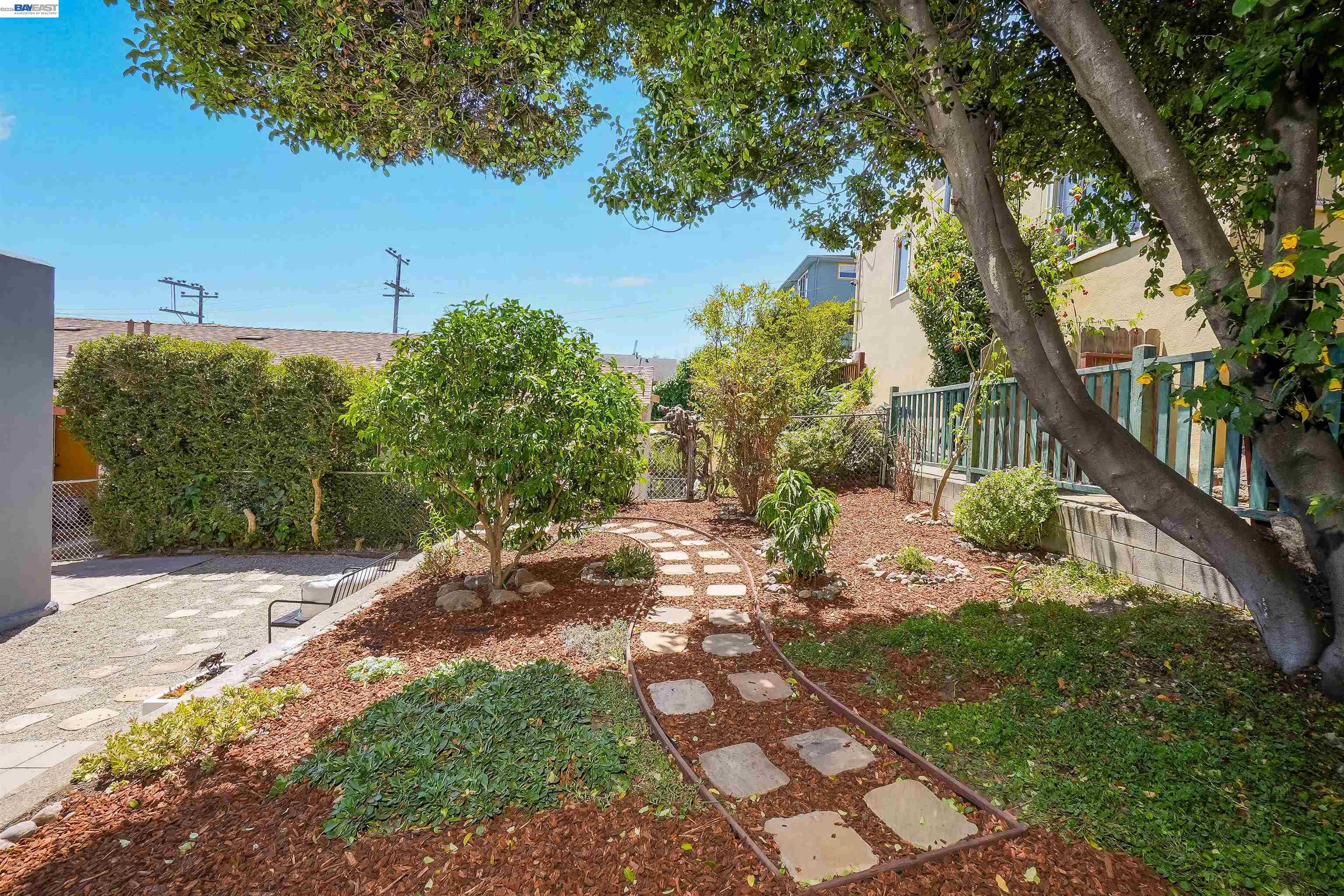 542 Adams St, Albany CA 94706 — photo 29