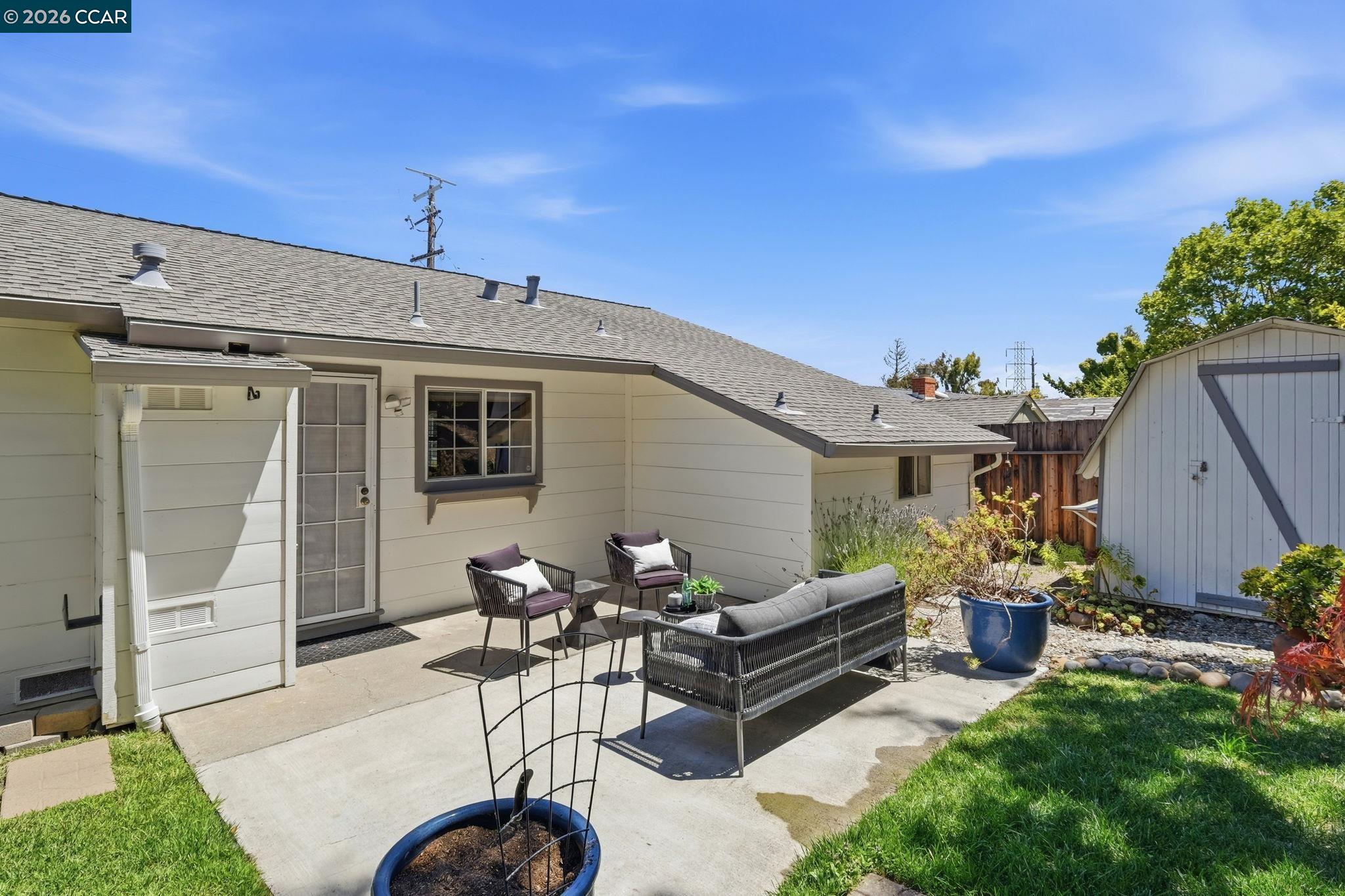 210 Vista Way, Martinez CA 94553 — photo 32
