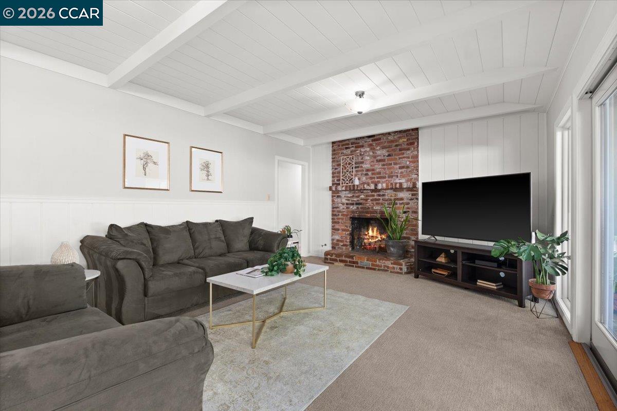 114 Combs Ln, Vallejo CA 94590 — photo 17
