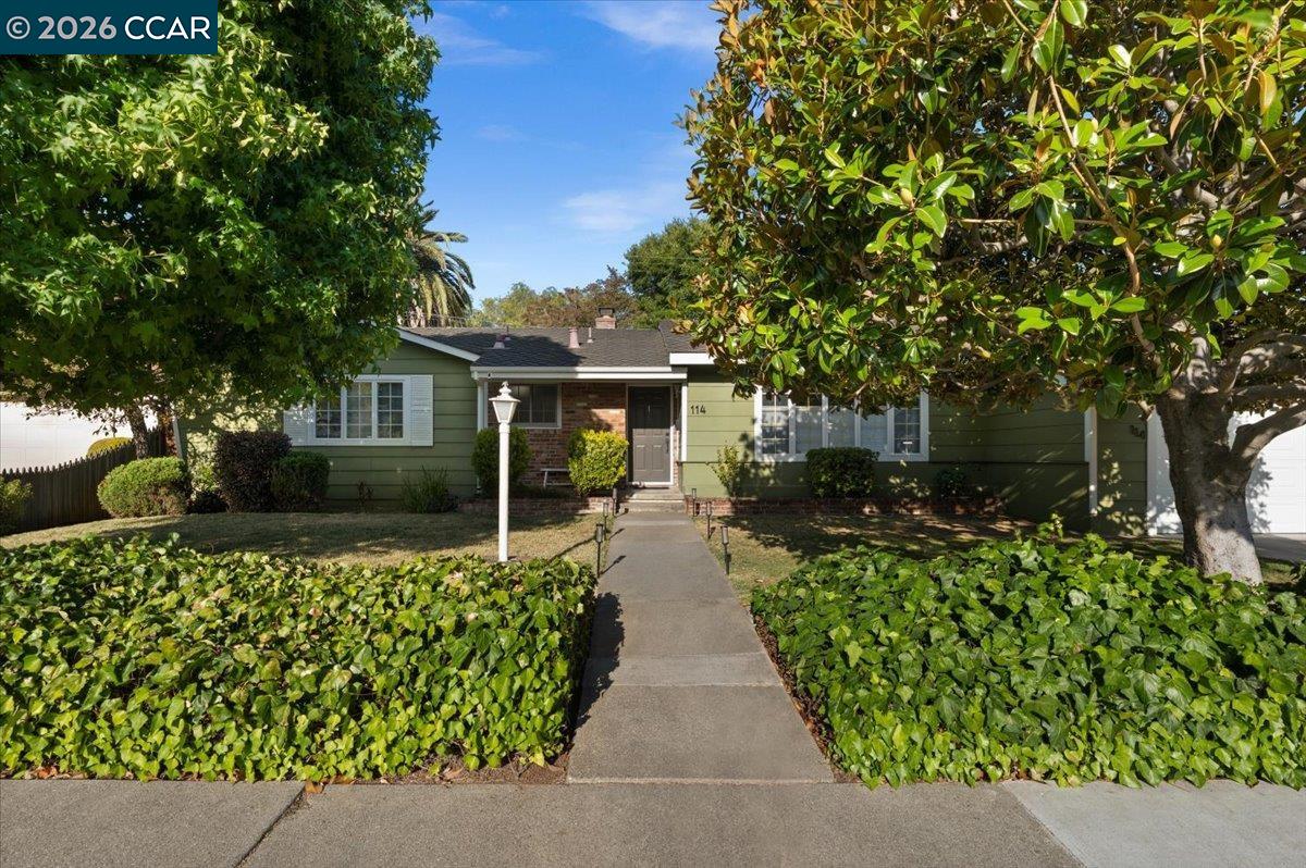 114 Combs Ln, Vallejo CA 94590 — photo 3