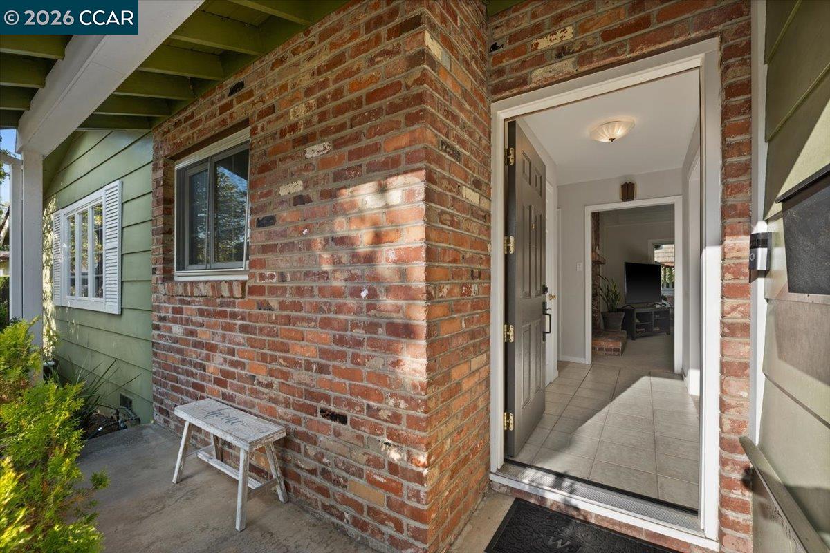 114 Combs Ln, Vallejo CA 94590 — photo 5