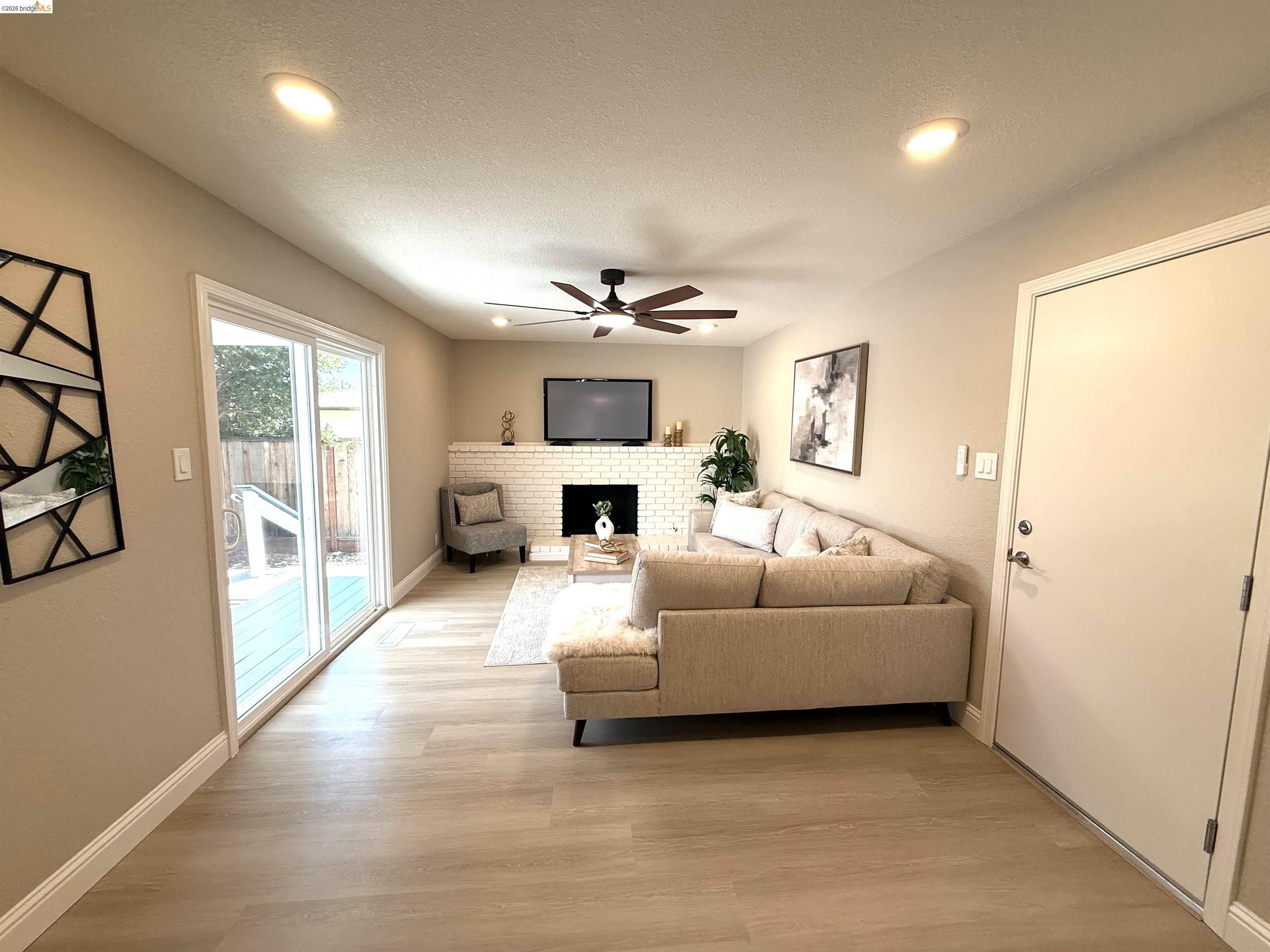1124 Monterey Dr, Antioch CA 94509 — photo 10