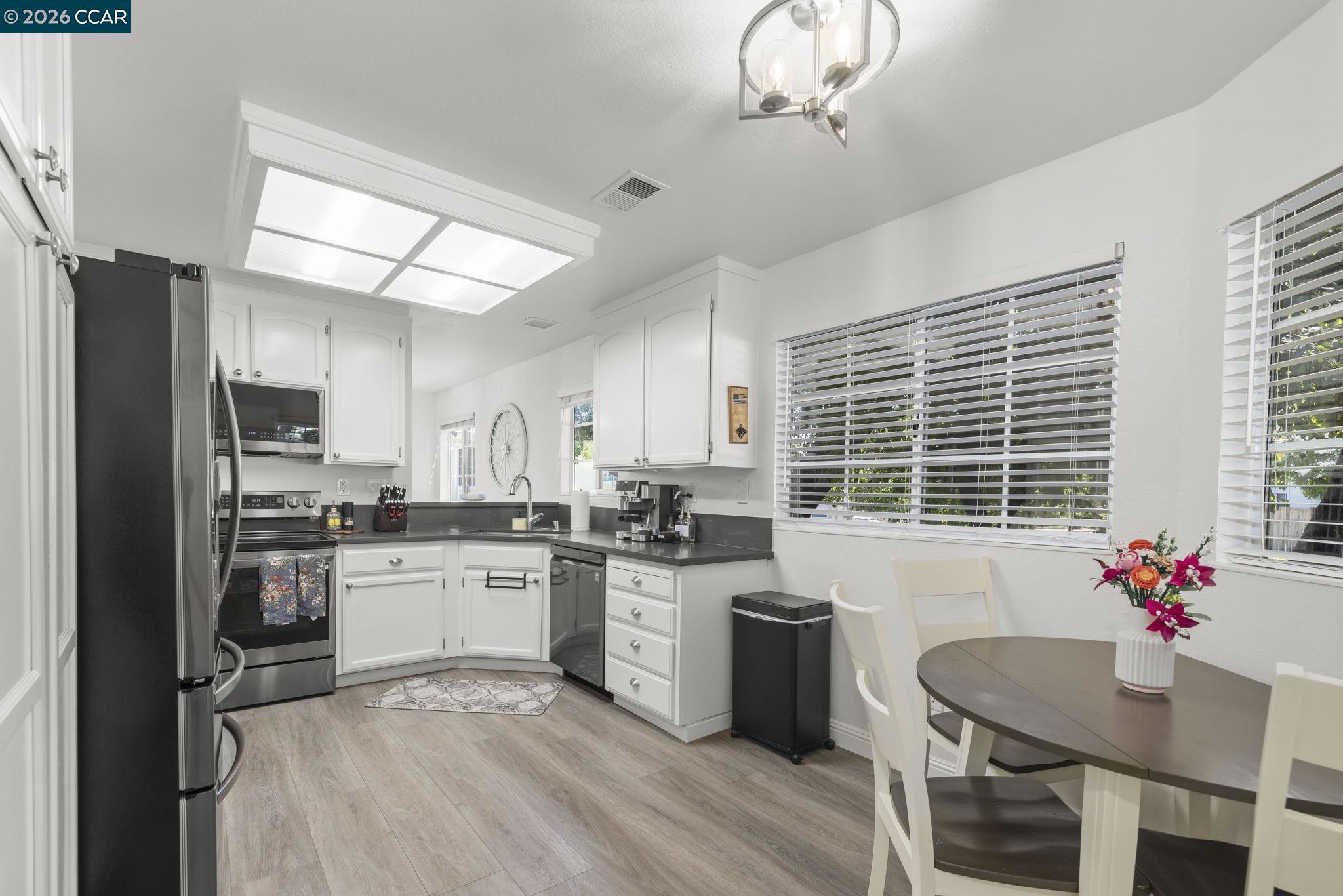 1002 Pinehurst Ct, Concord CA 94521 — photo 11