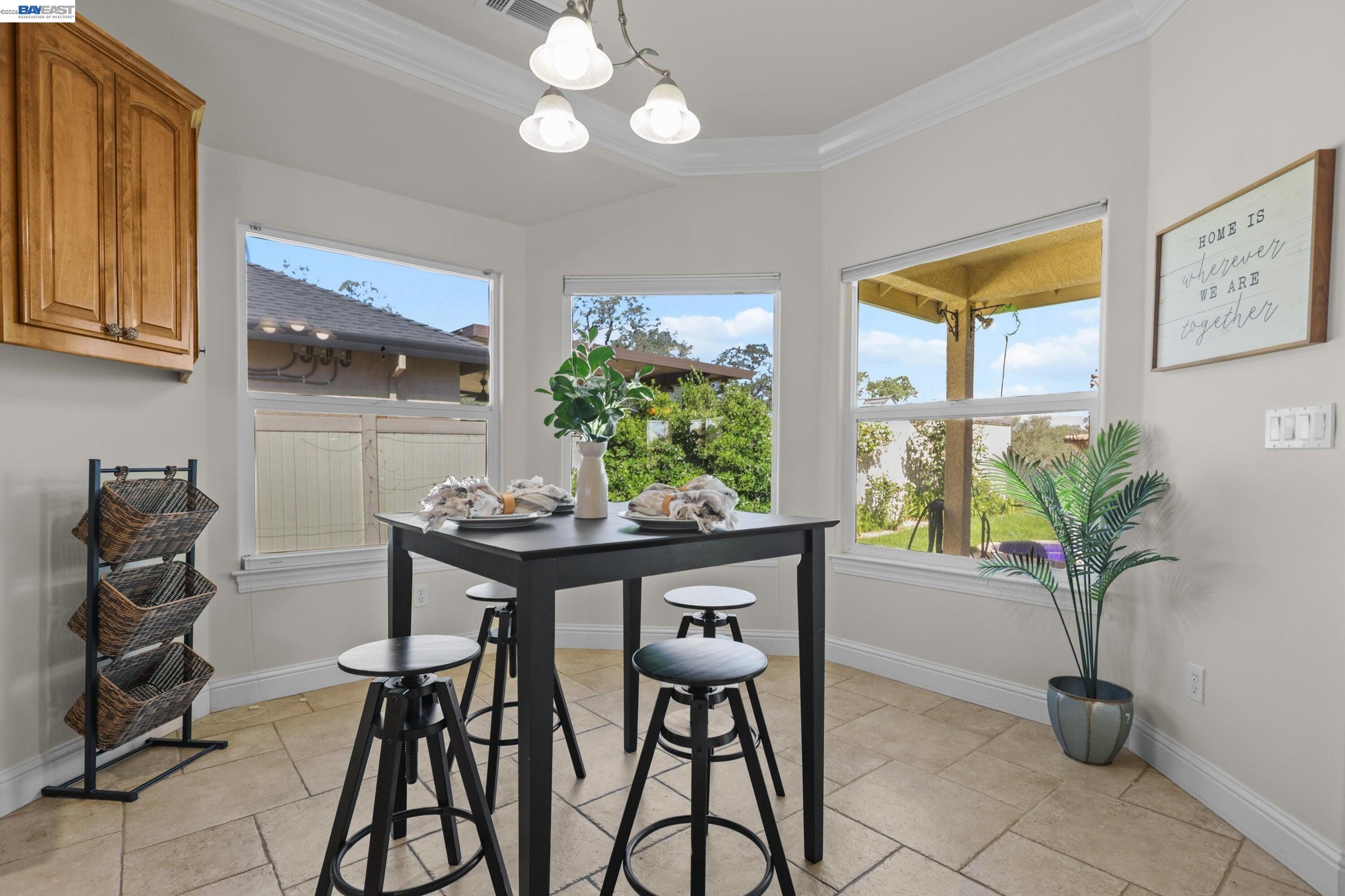 2110 Cadjew St, Redding CA 96003 — photo 15