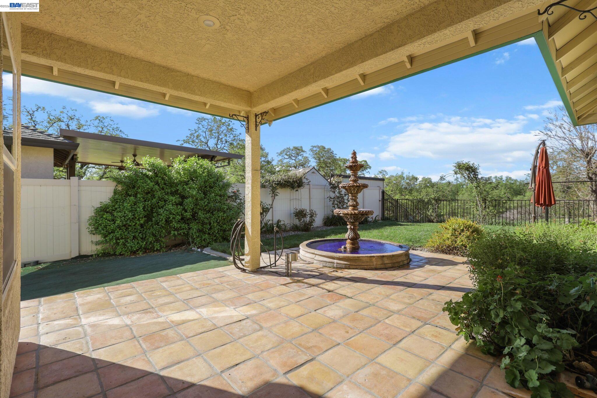 2110 Cadjew St, Redding CA 96003 — photo 26