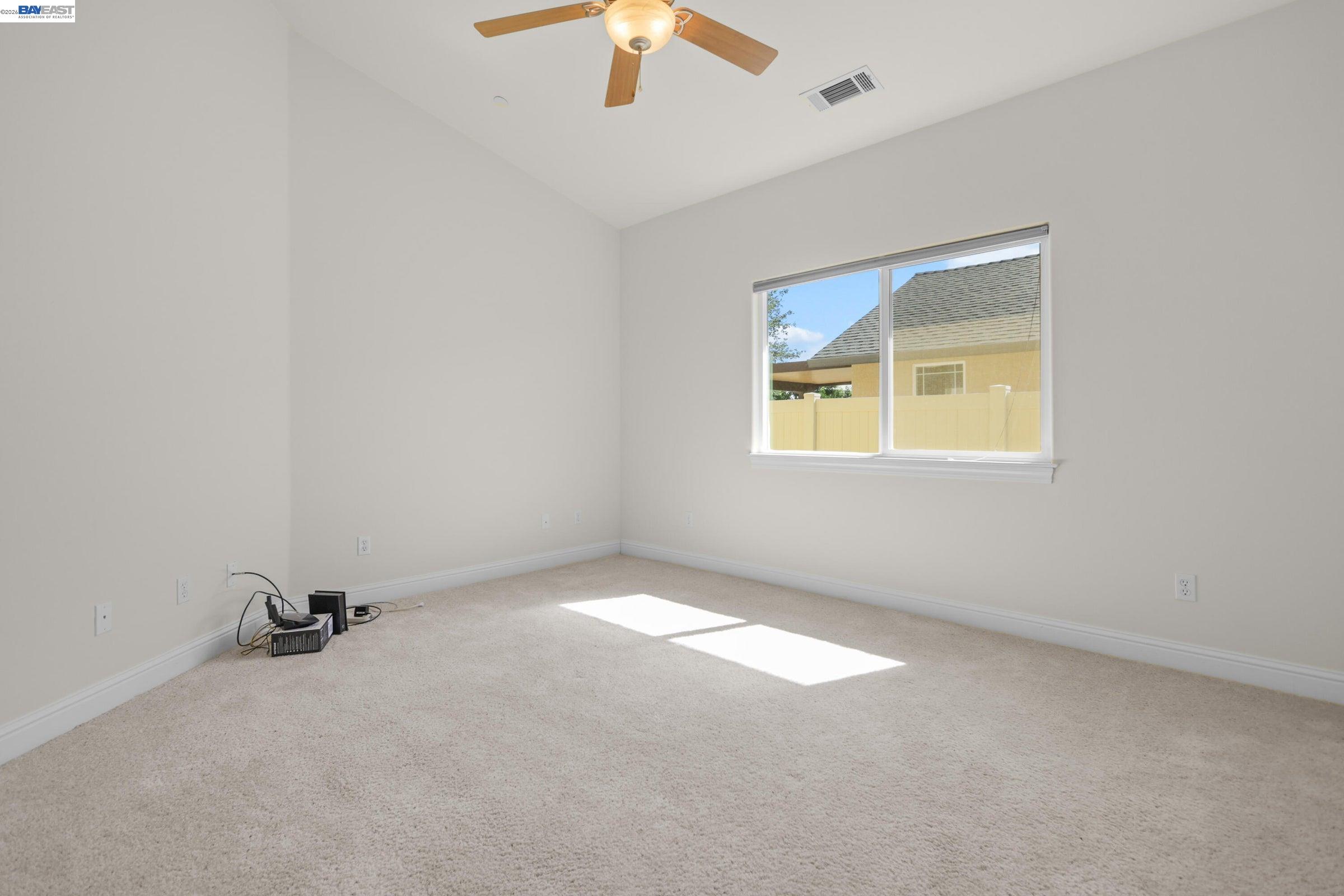 2110 Cadjew St, Redding CA 96003 — photo 39