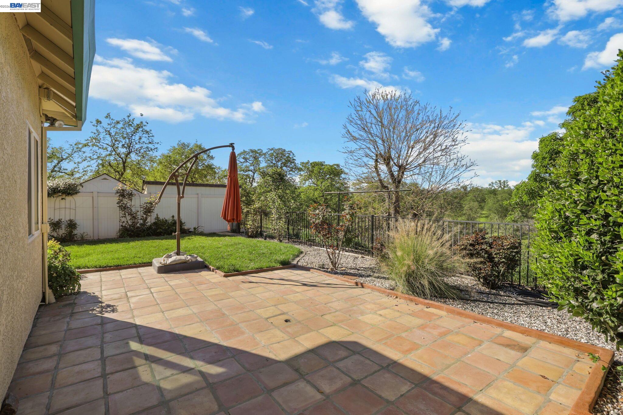 2110 Cadjew St, Redding CA 96003 — photo 57