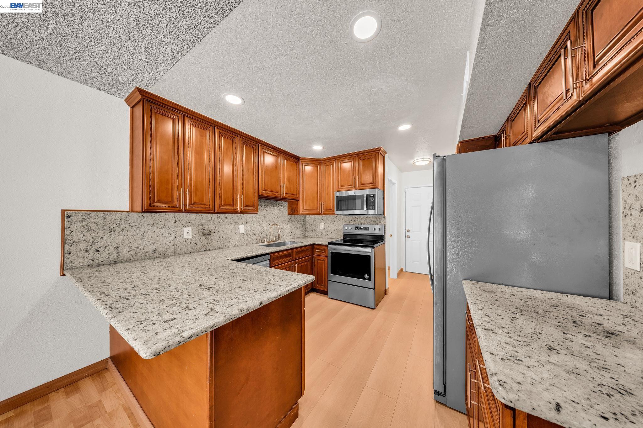 35918 Vivian Pl, Fremont CA 94536 — photo 10