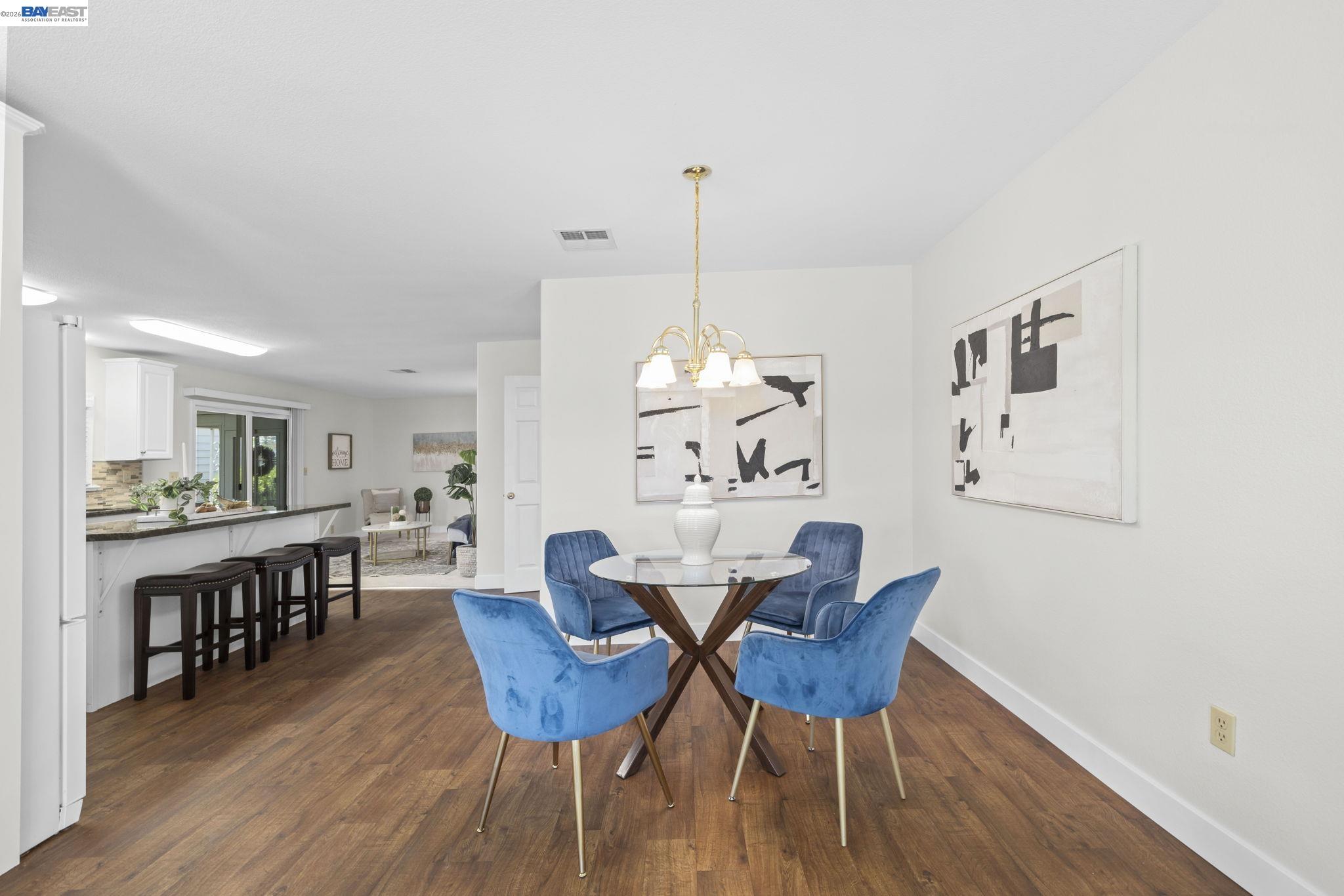 1029 Peralta