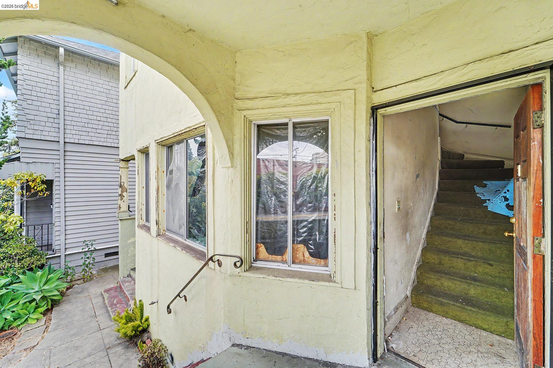4035 Howe St, Oakland CA 94611 — photo 9